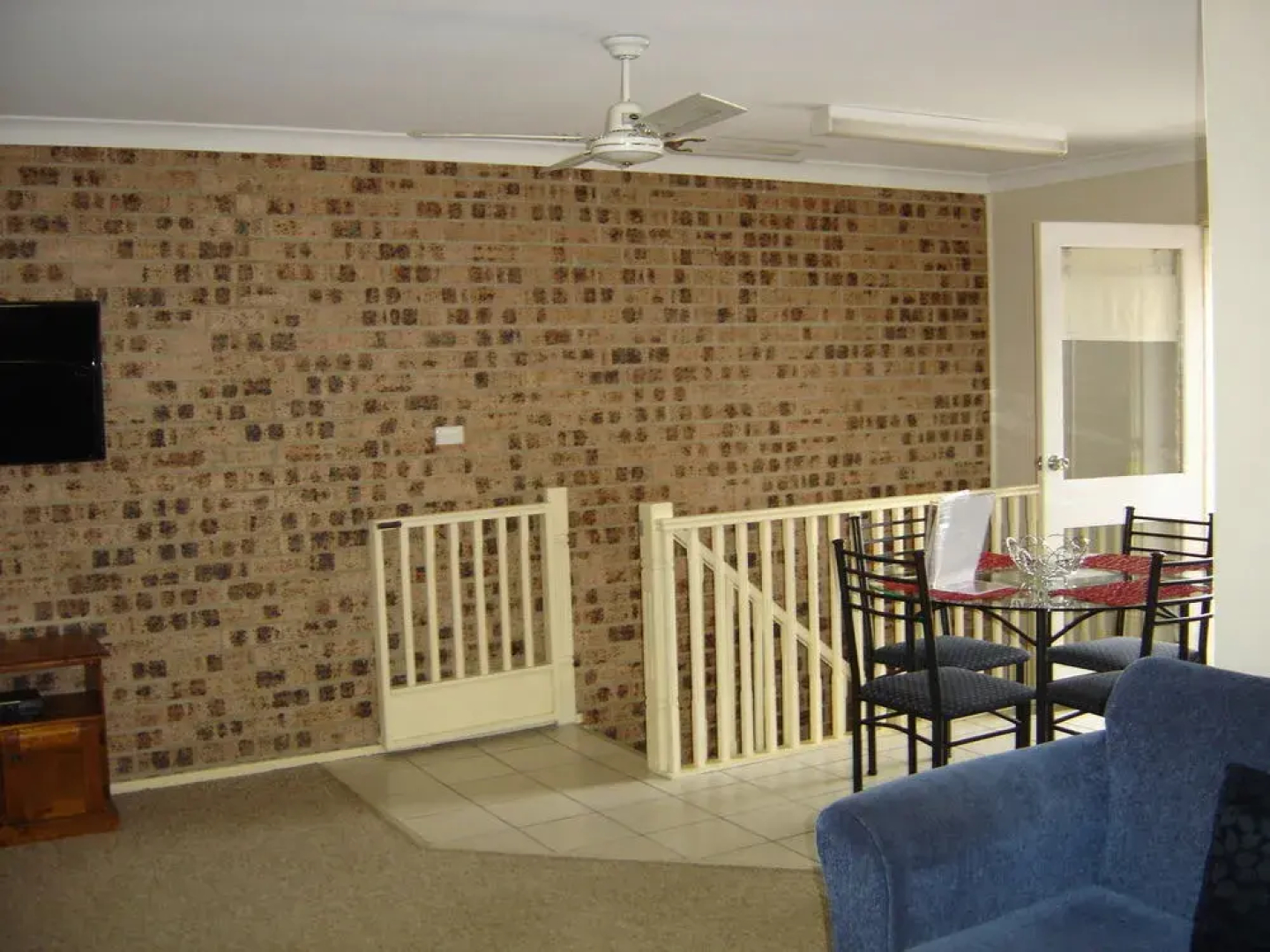 Avaleen Lodge Motor Inn
