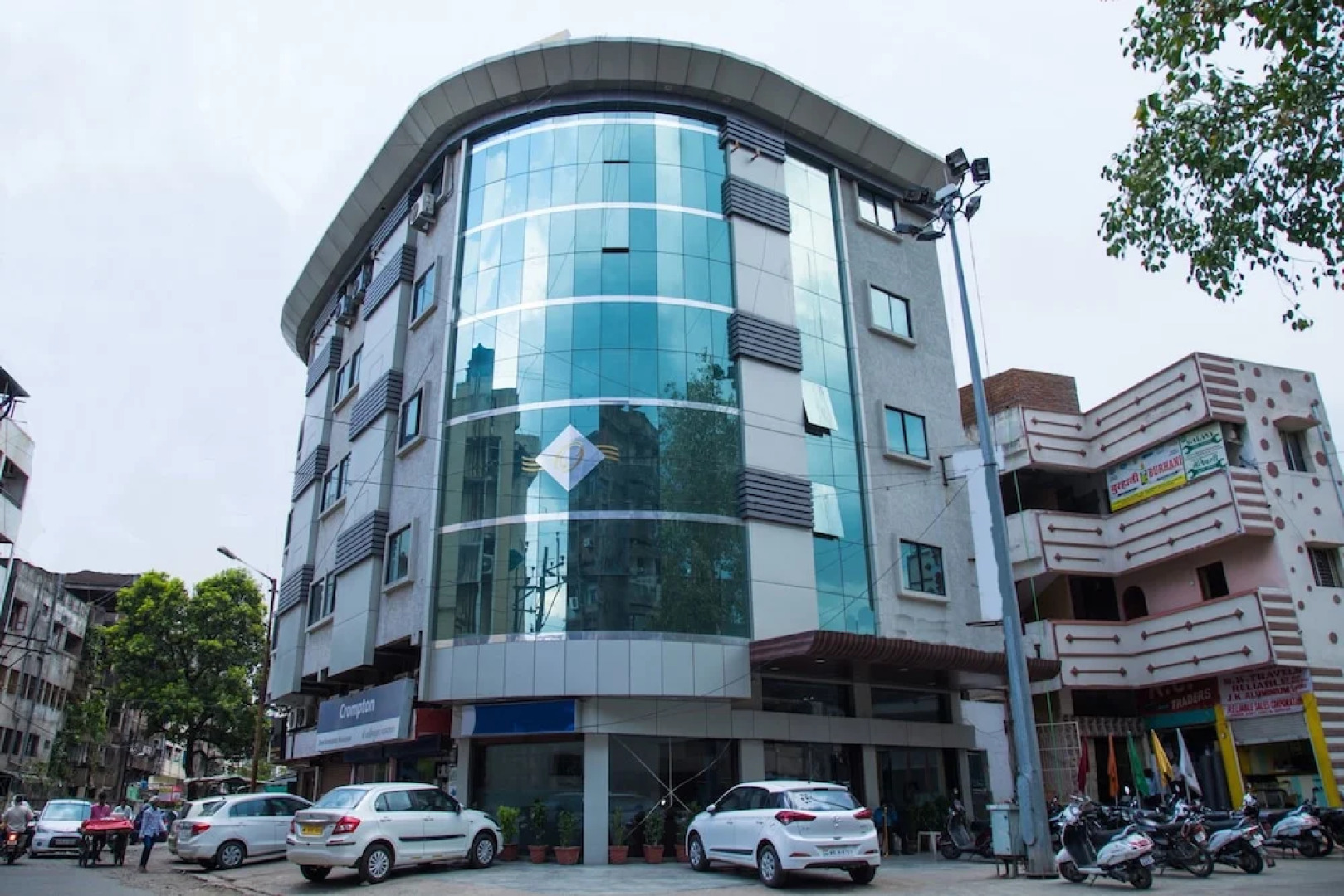 OYO Premium Nagpur C A Road