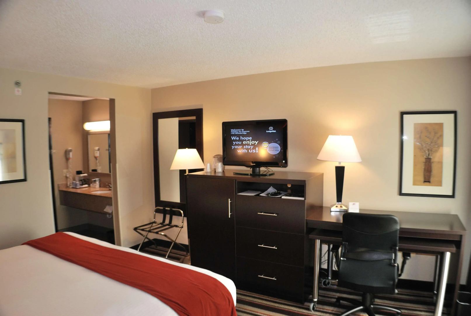 Holiday Inn Express W-I40/Whitebridge Road by IHG