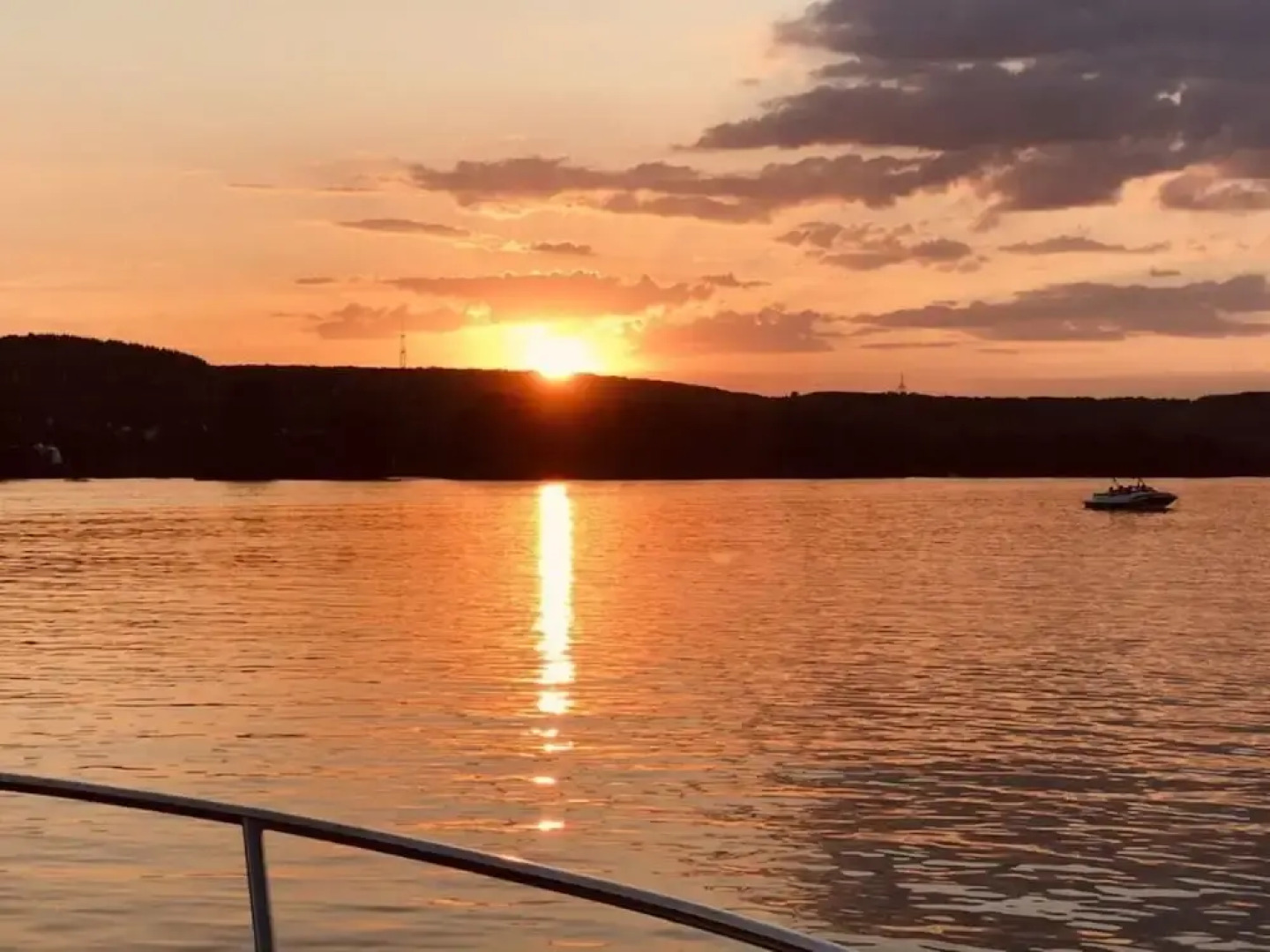 Moselle-side Apartments