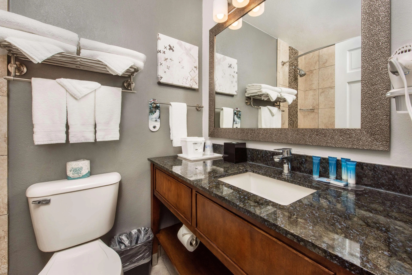Best Western Plus Milwaukee West