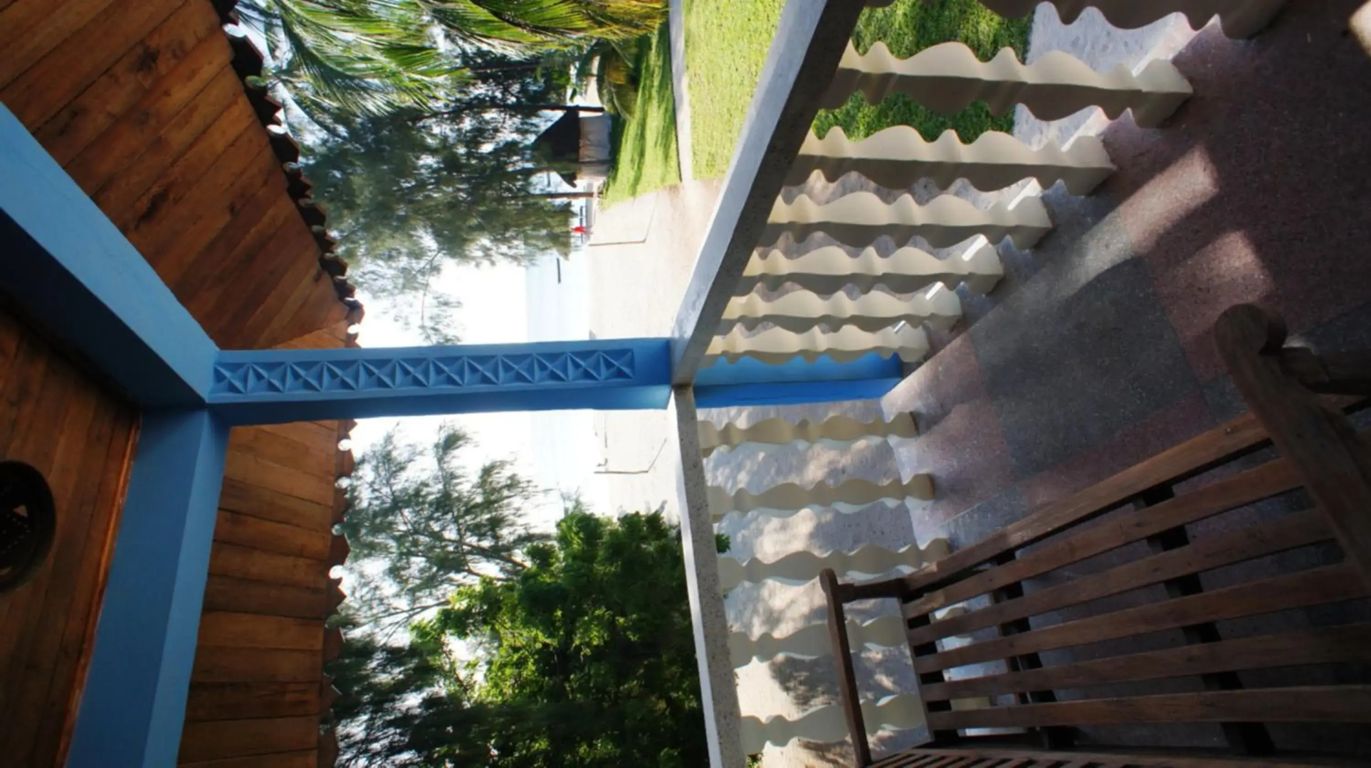 Smiles Beach Hotel