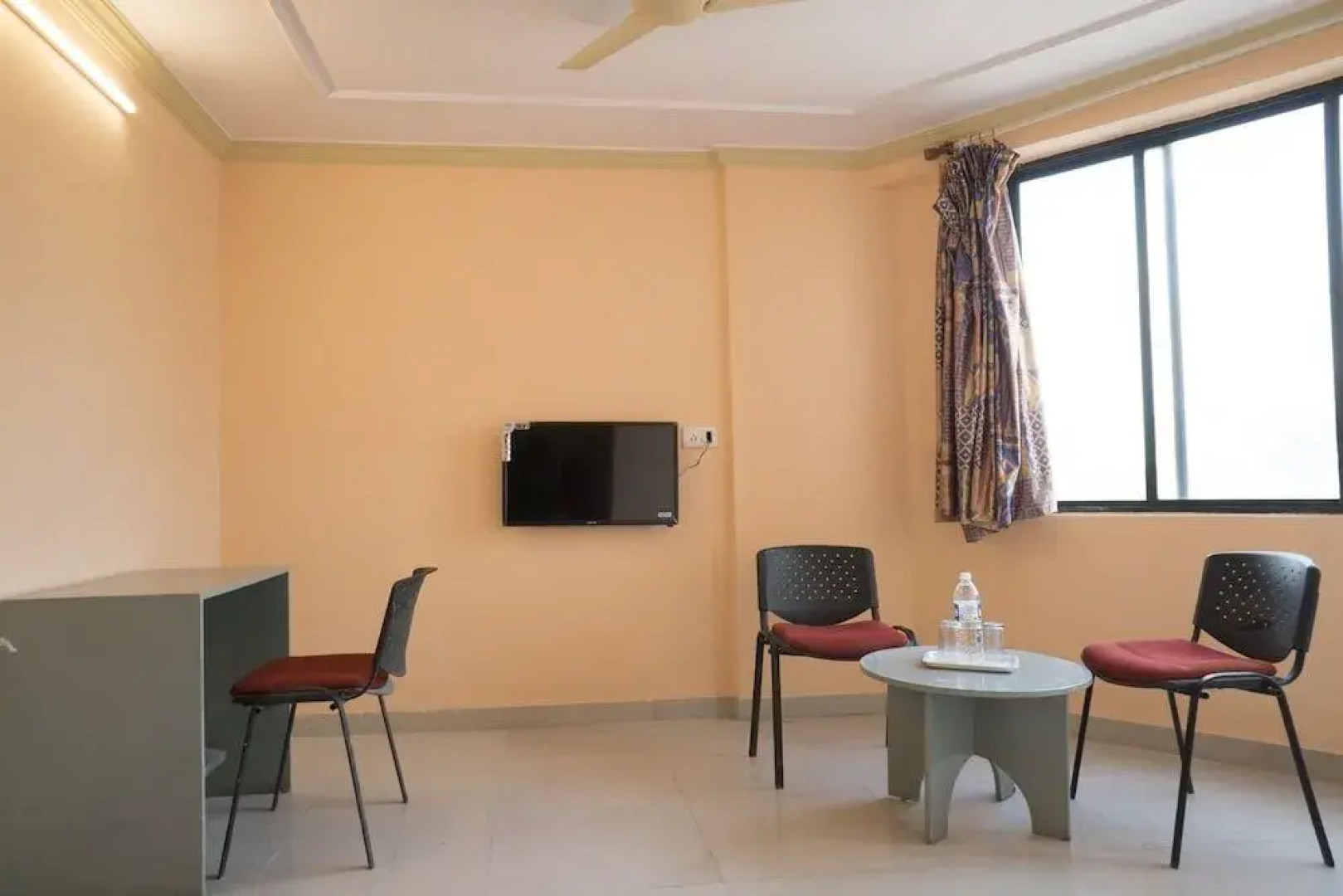 Hotel Aakar International