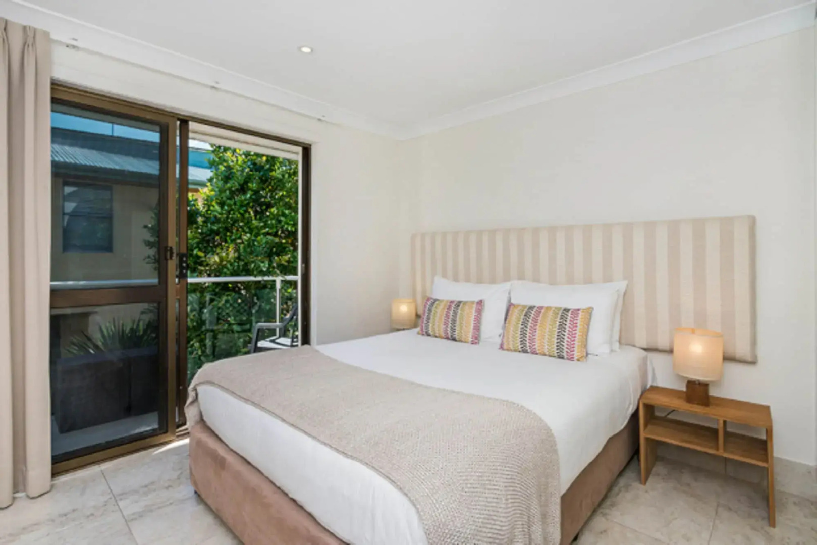 Bayview Beachfront Apartments, in town right on the beach