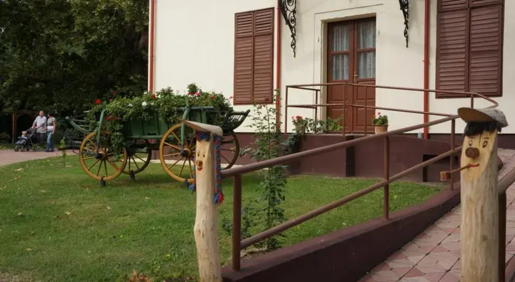 Lovas Udvarház Panzió