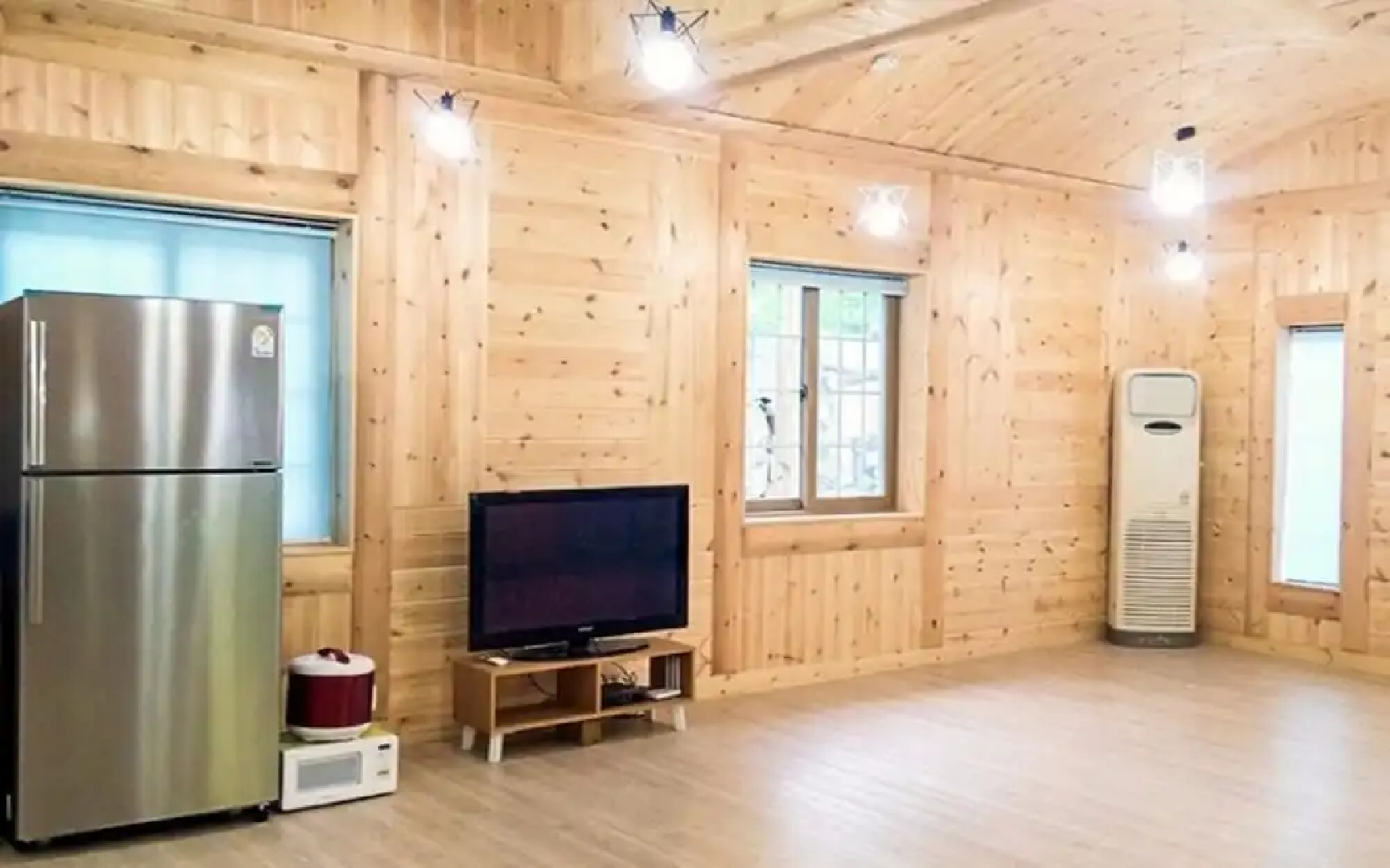 Ulsan (Baenaegol) on the Hill