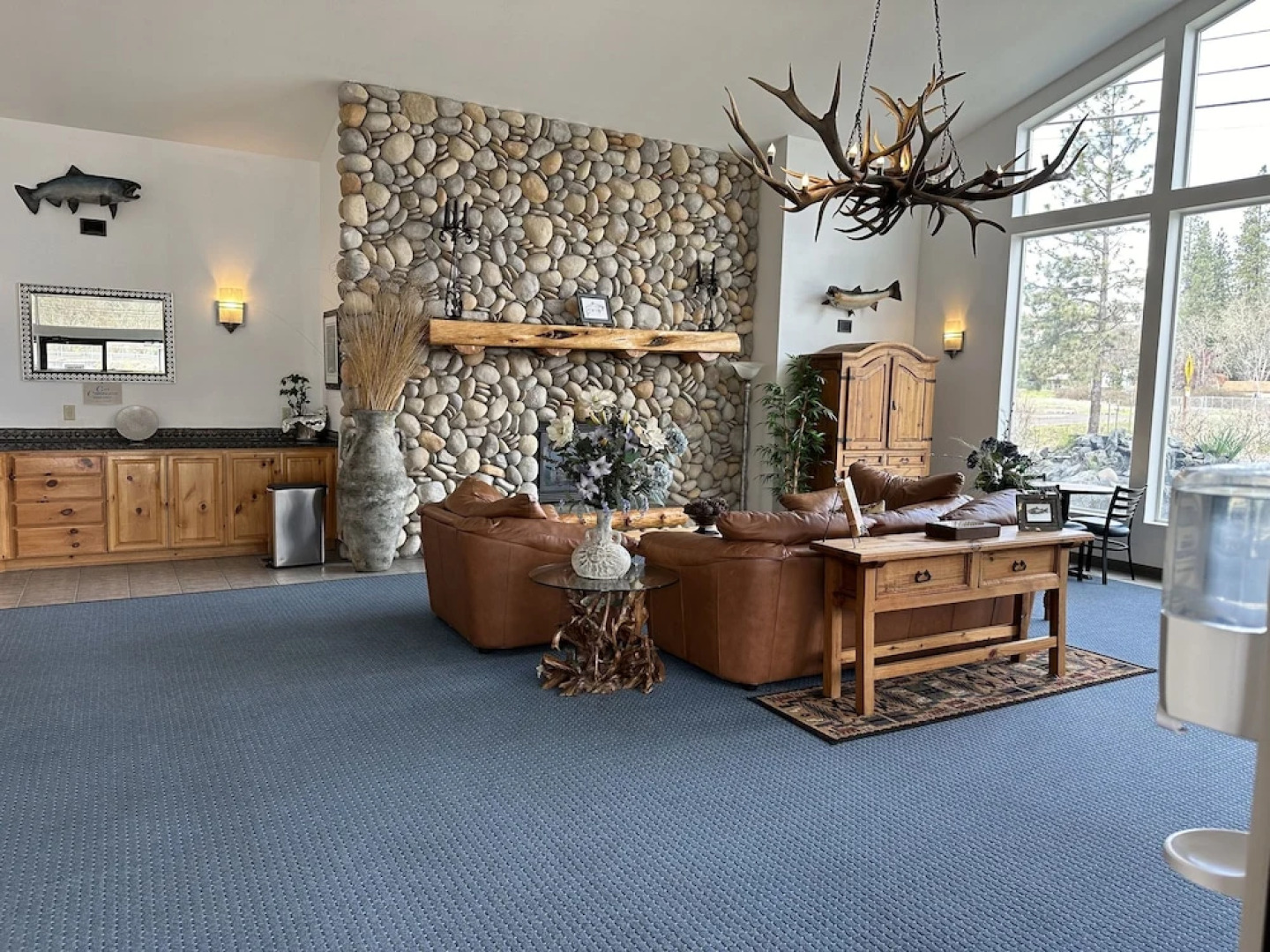 Edgewater Inn Shady Cove