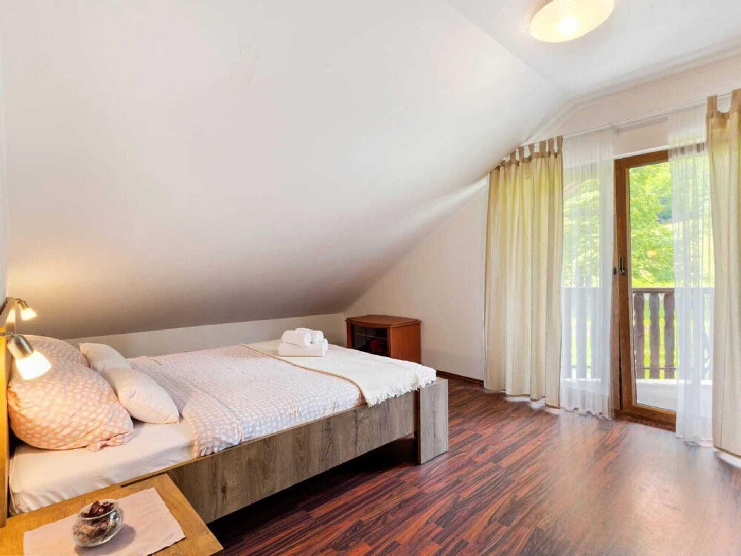 Cosy Apartment in Oto?ac With Balcony