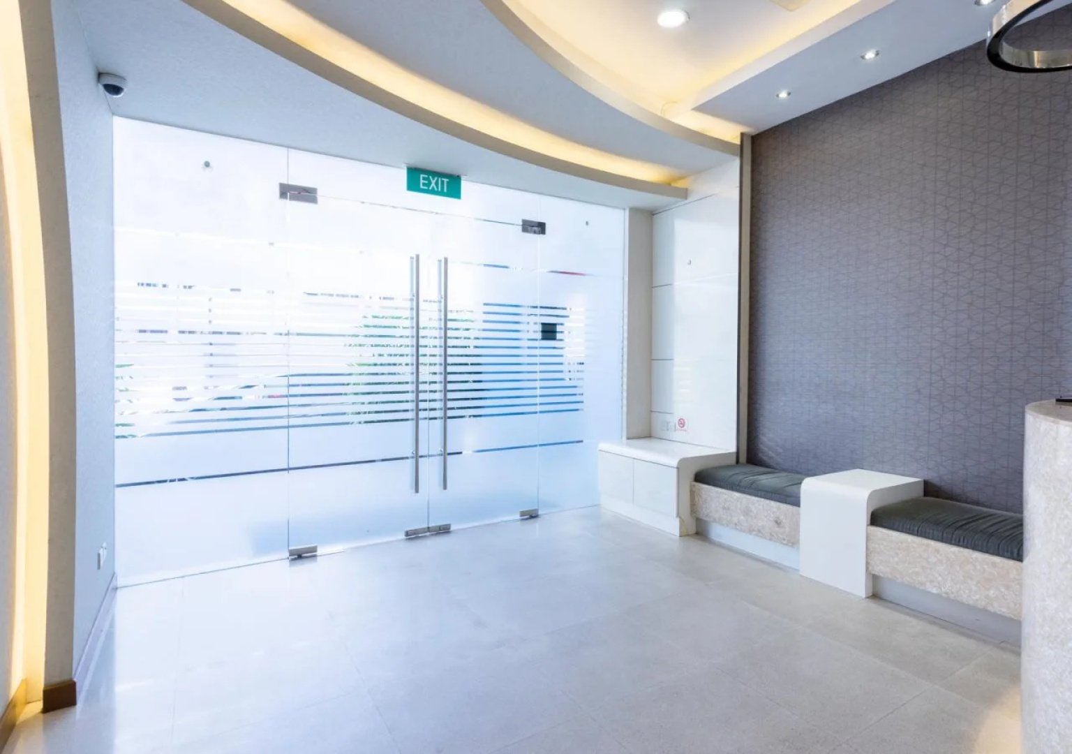 Hotel 81 Elegance