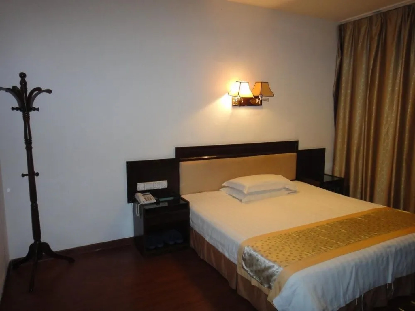 Lushan Hotel - Lushan