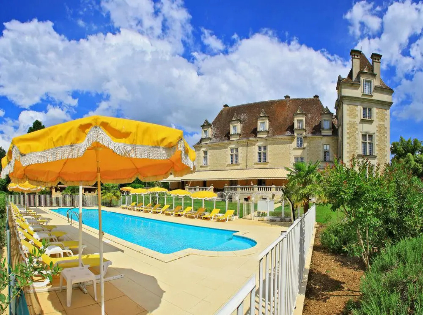 Hôtel les Dépendances de Monrecour