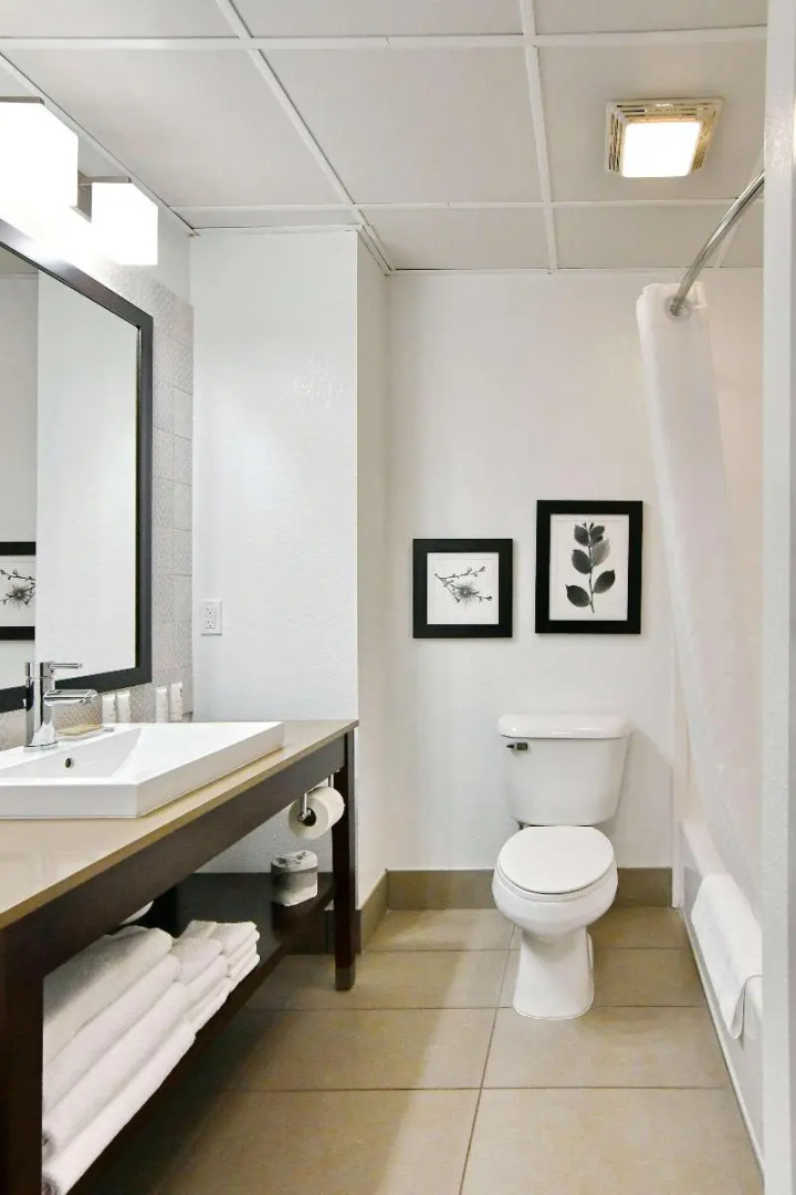 Country Inn & Suites by Radisson, Mount Morris, NY