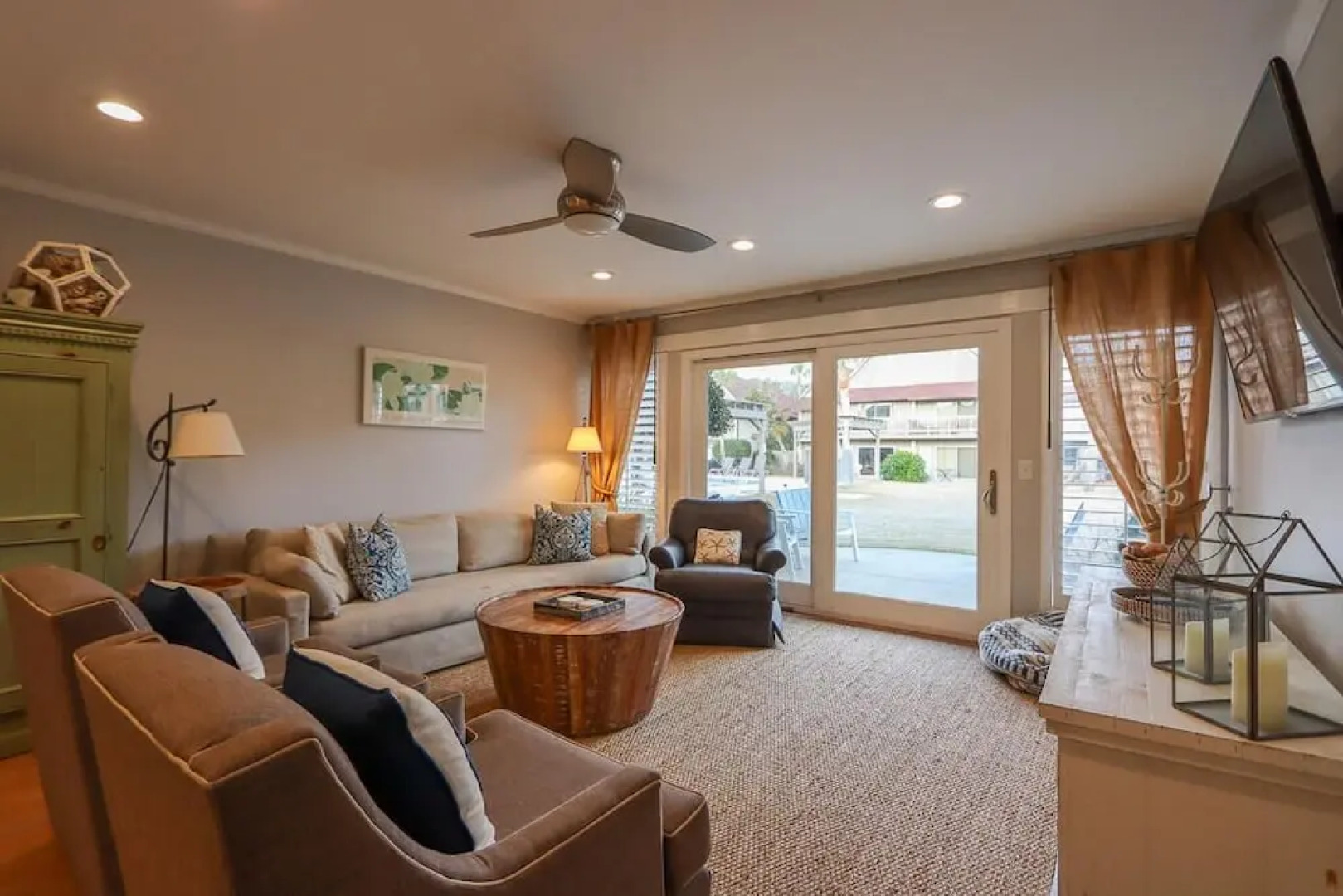 Newly Remodeled Two-story Condo w/ Wifi - Steps From Beach & Dining