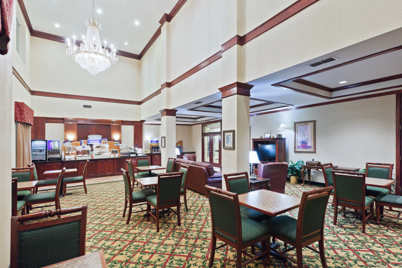 Holiday Inn Express & Suites by IHG