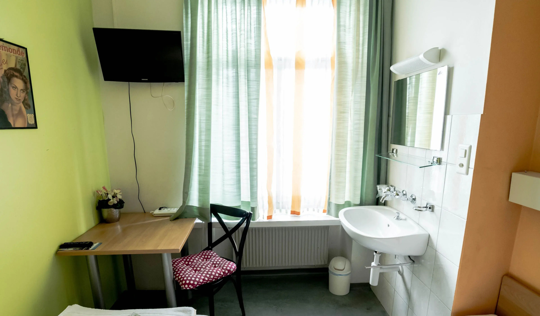 Hotel Zak - Hostel
