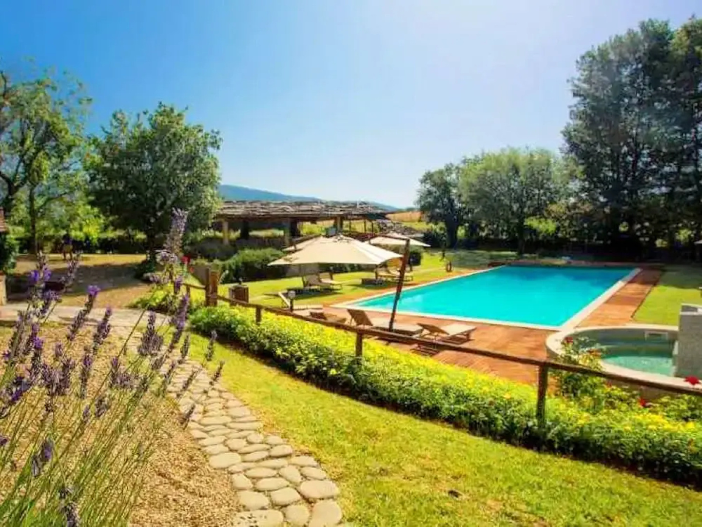 Cottage in Tuscany With Pool & Sauna
