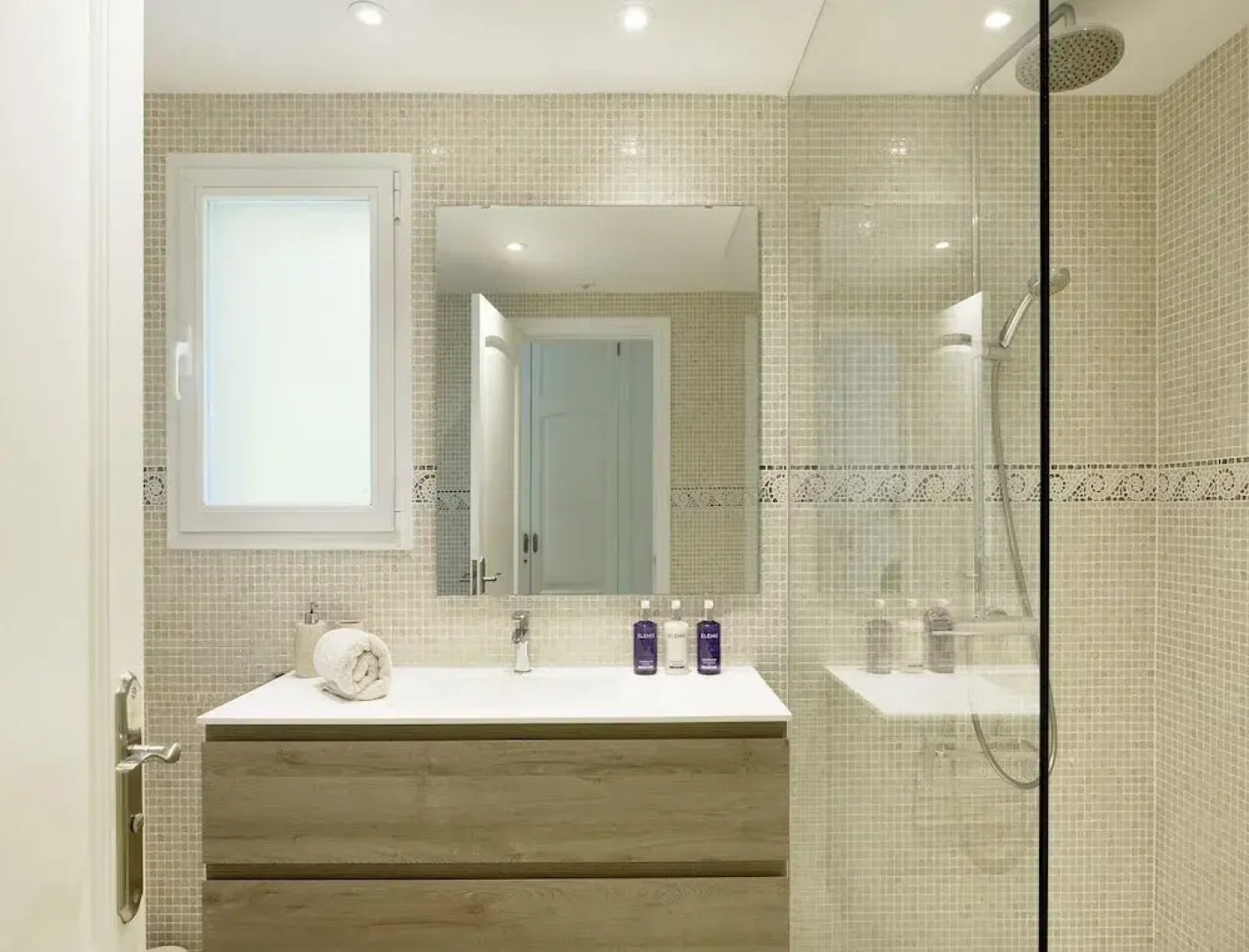 Villa on the Foot of La Font Hills