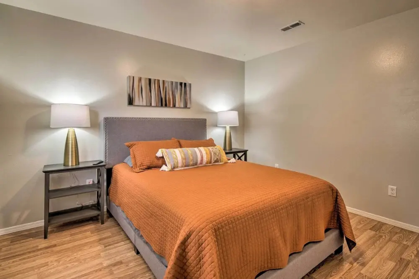 Comfy West Plains Home < 1 Mi to Main Street!