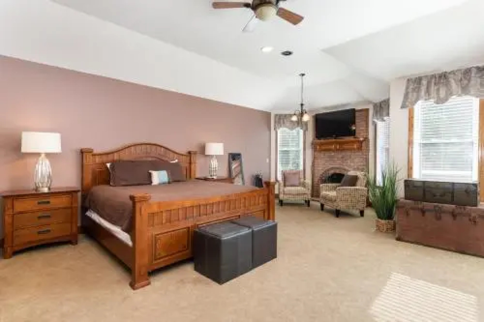 The Brooklyn Estate and Cottage