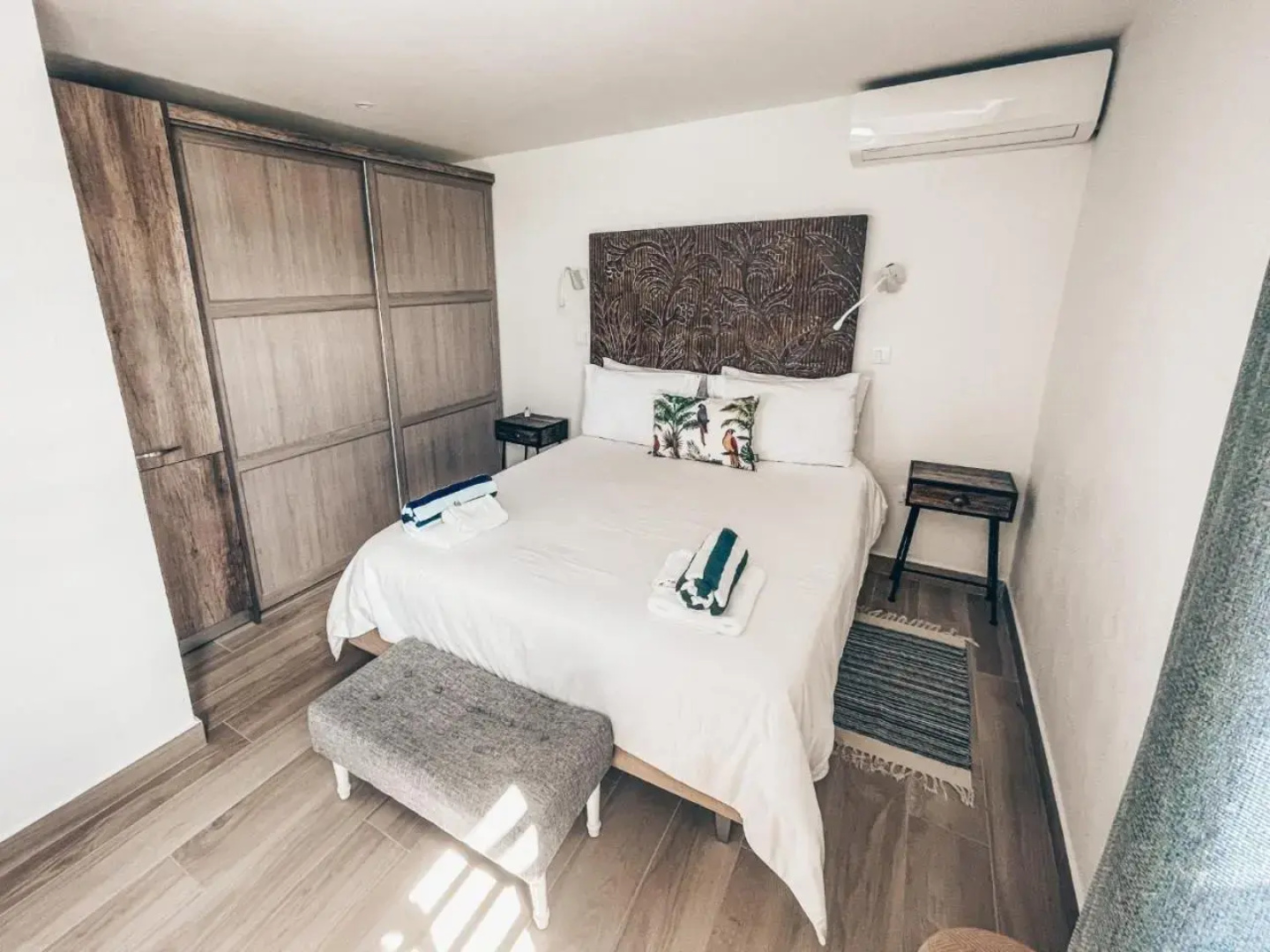 PARADISE VIEW 1 bed-room water front studio at Grand Case