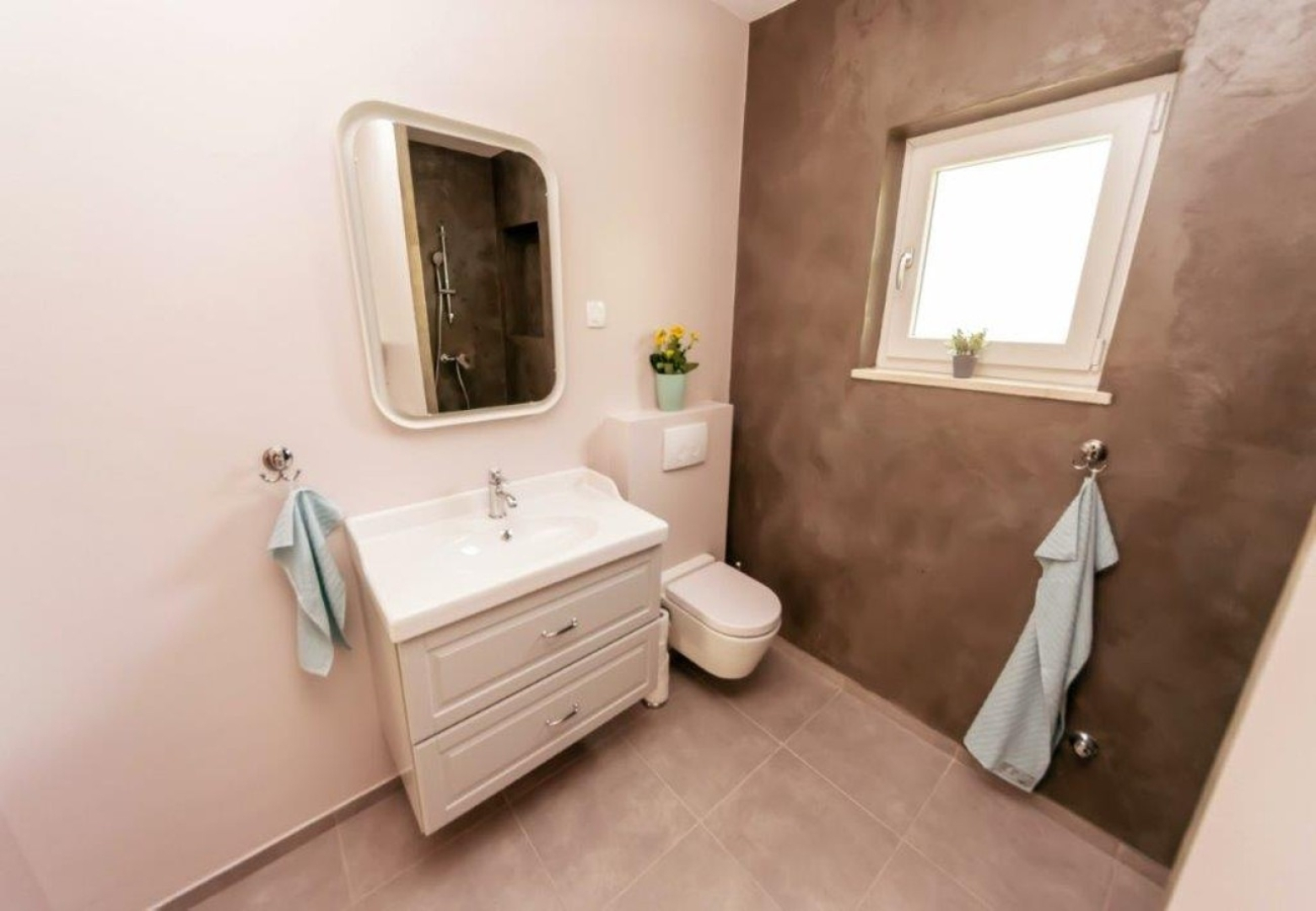 Apartment Darko 2 - 50 m from sea: A6 Sukosan, Zadar riviera