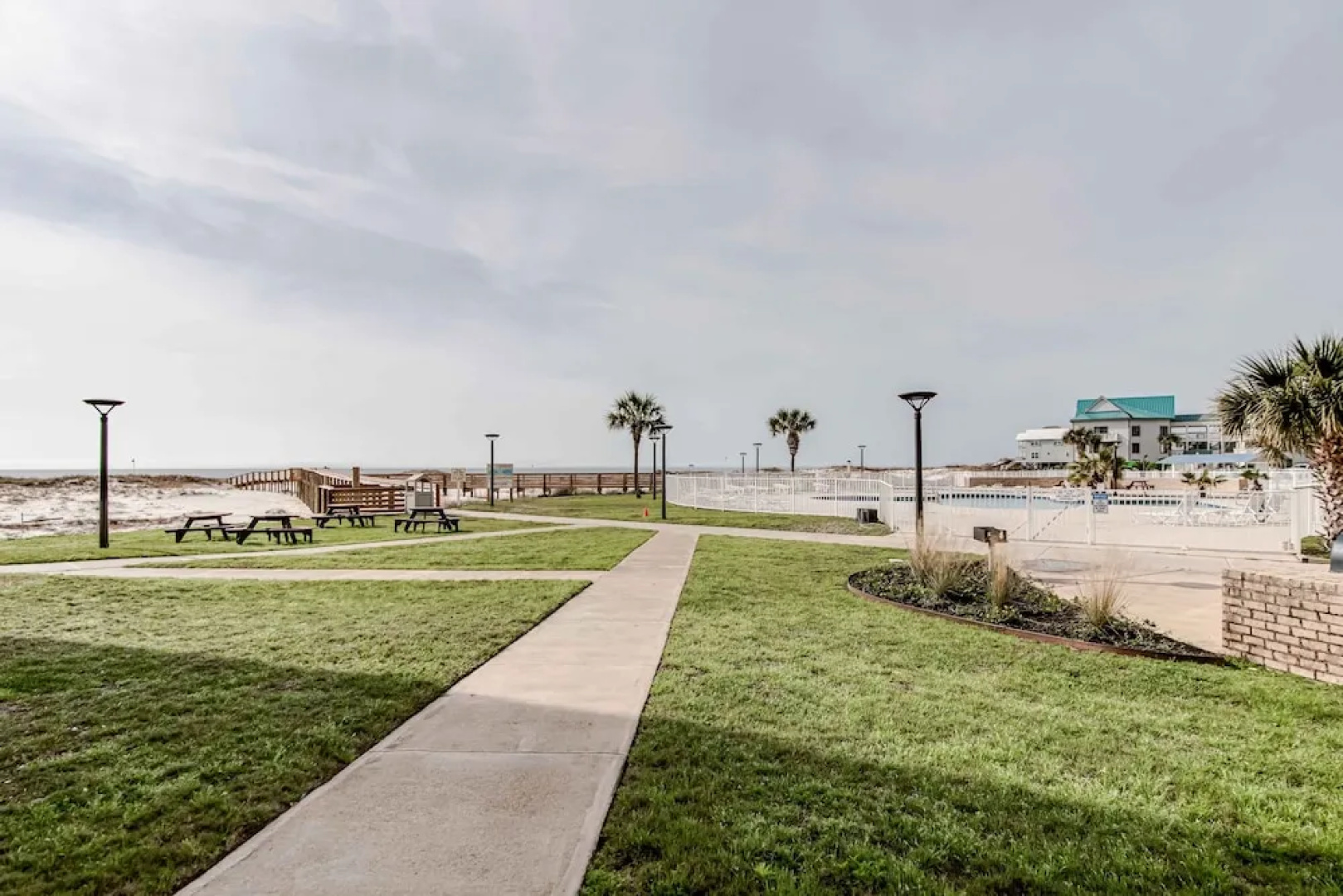 Royal Gulf Beach & Racquet Club 5001 2 Bedroom Condo by Redawning