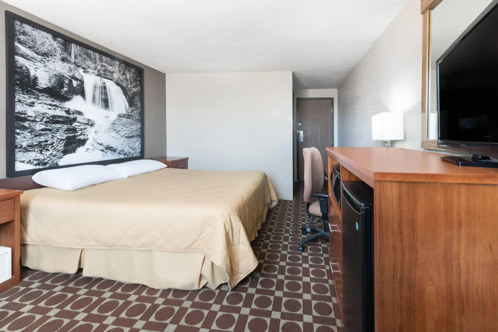 Super 8 by Wyndham Miles City