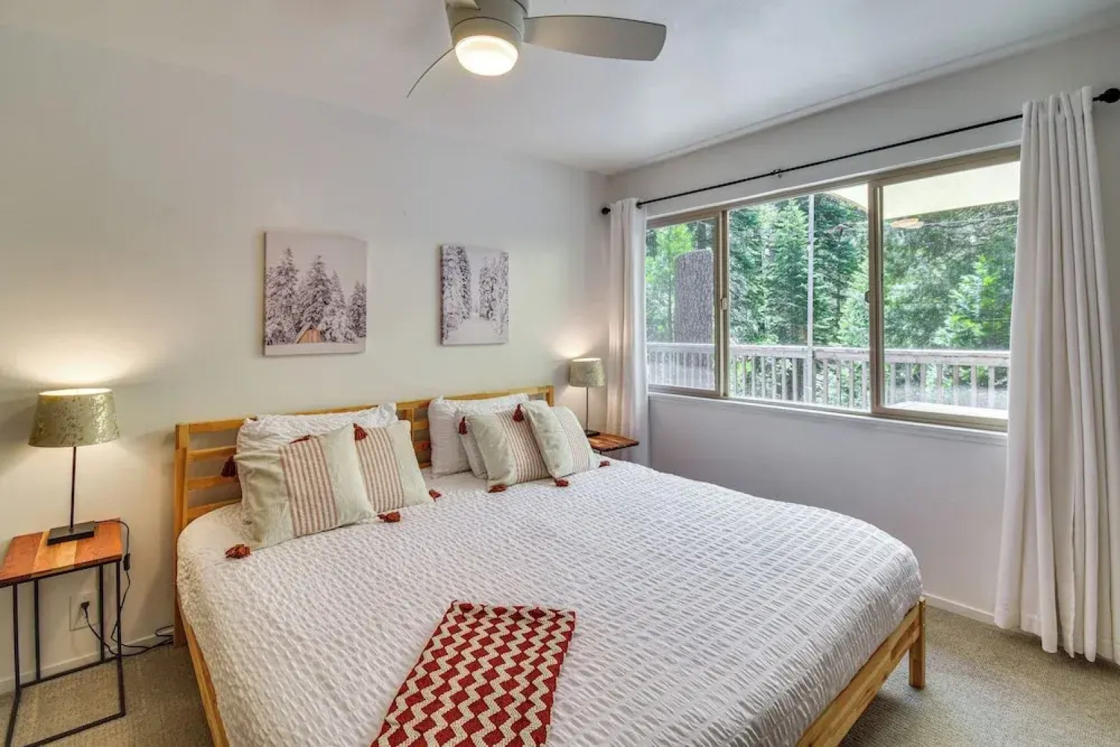 Cozy Retreat w/ Deck ~ 2 Mi to Pinecrest Lake!