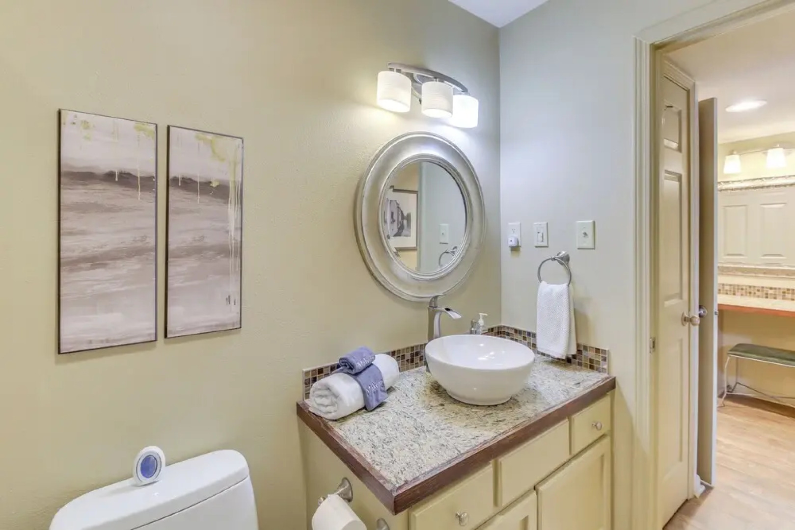 Lake Hamilton River-view Retreat w/ Pool Access