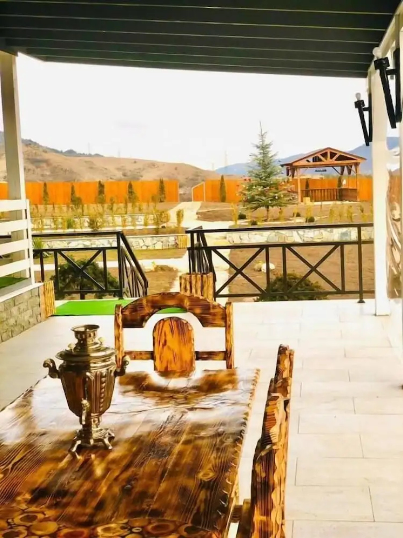 COTTAGE CHALET and TOURS