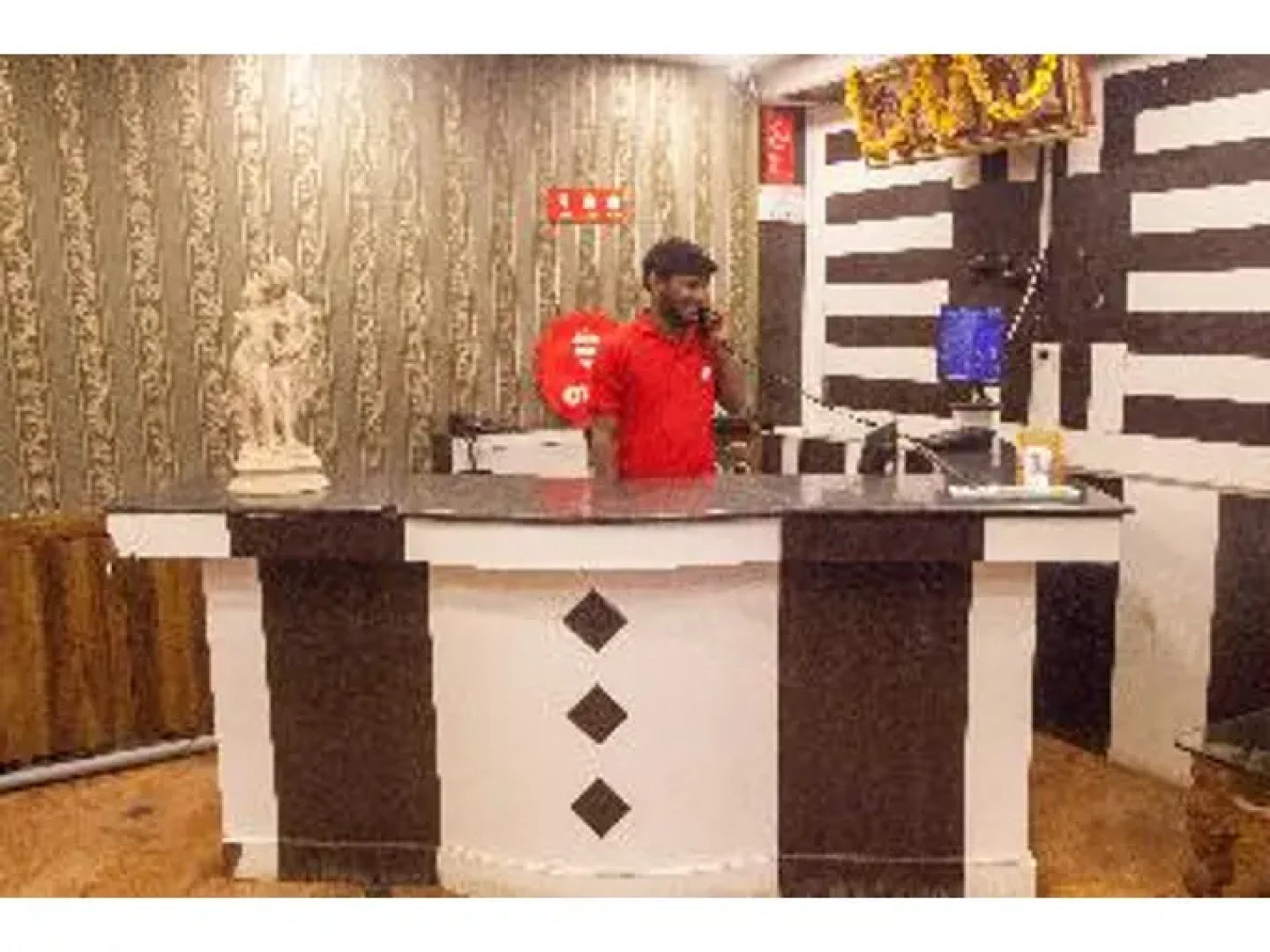Hotel Nilgiris Inn