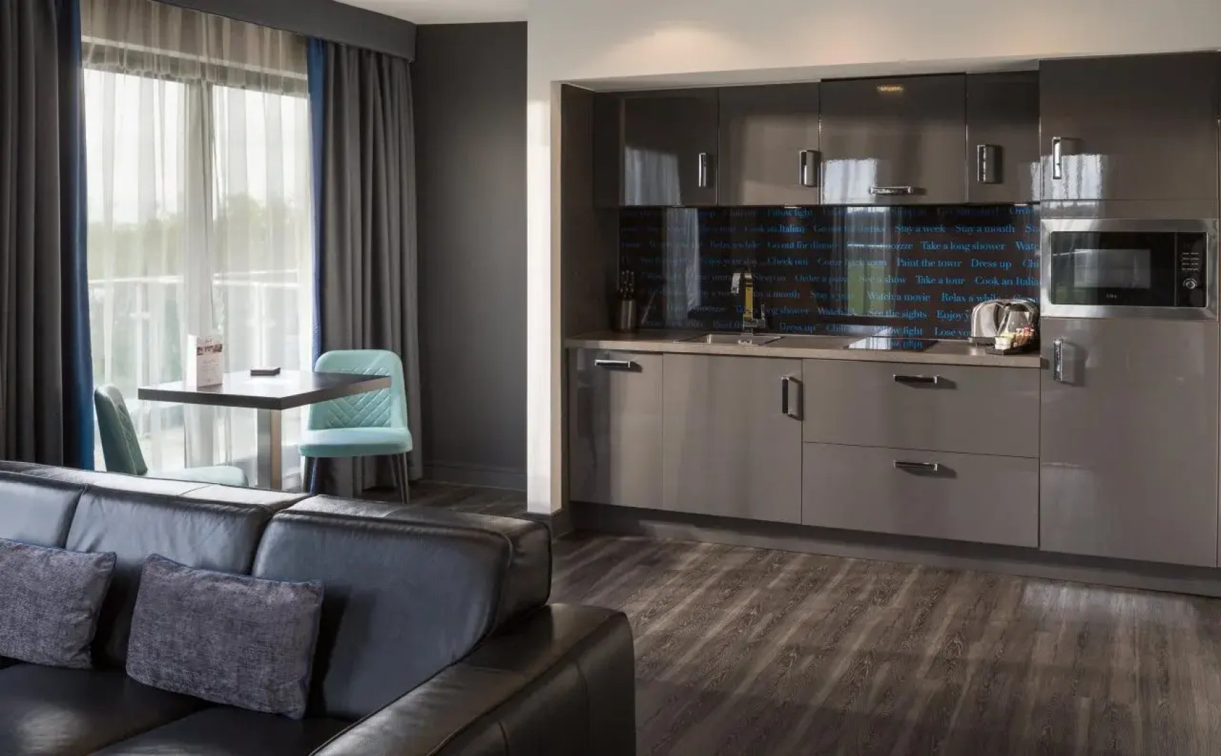 Roomzzz Chester City