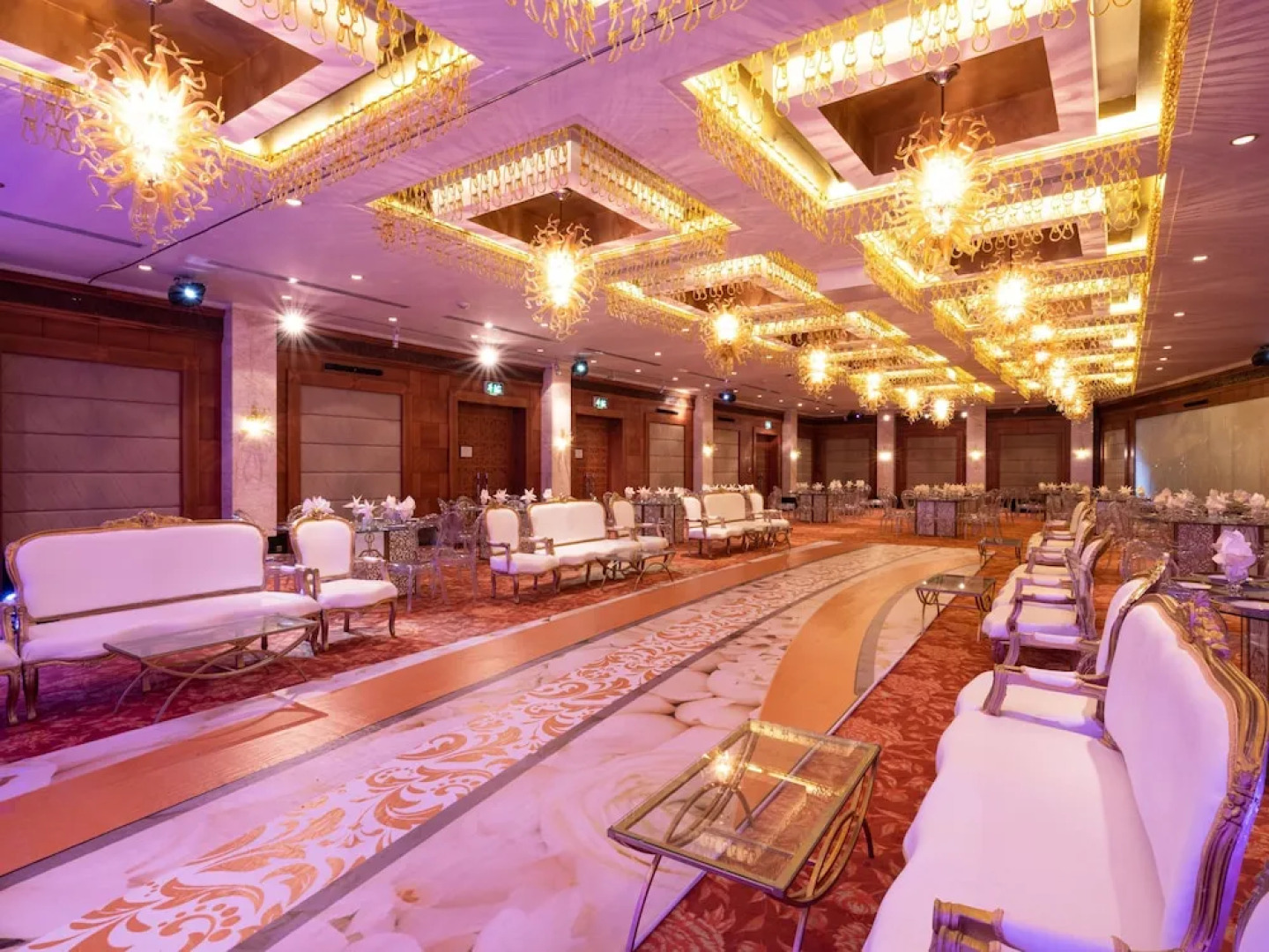 Holiday Inn Suites Kuwait by IHG