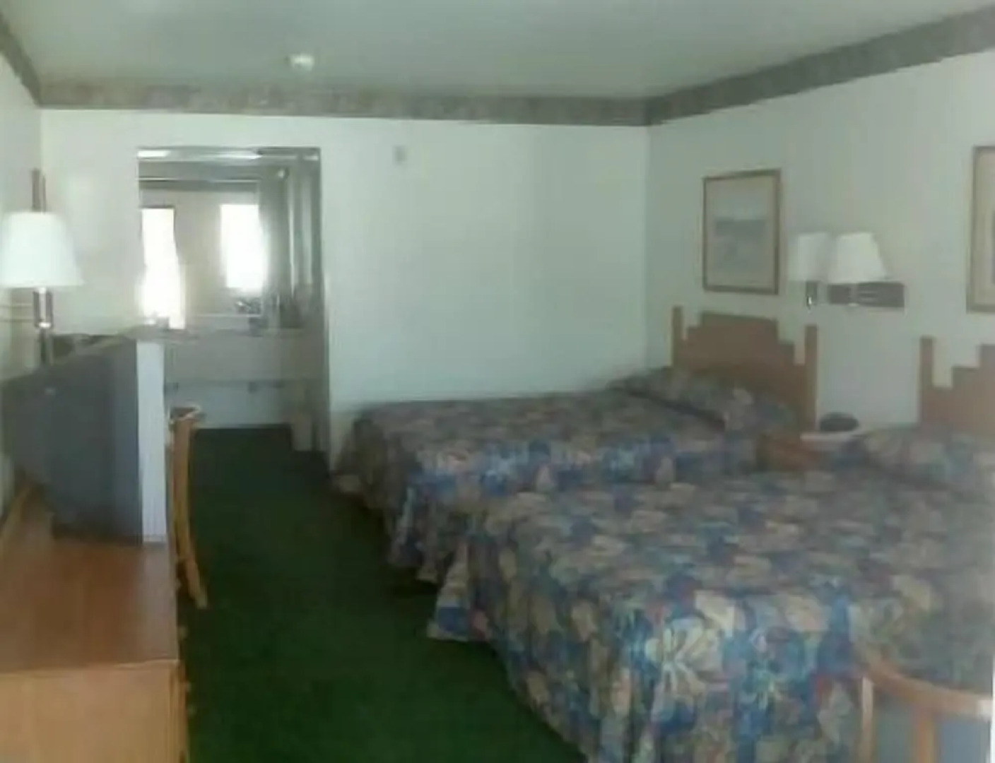 Diboll Inn & Suites