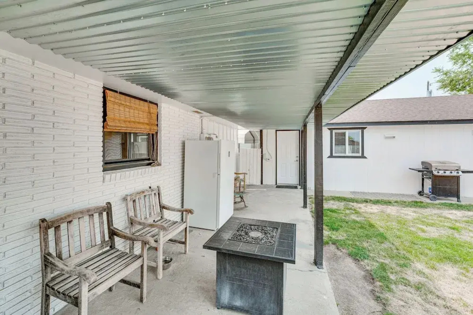 Pet-friendly Home < 1 Mi to Downtown Moses Lake!