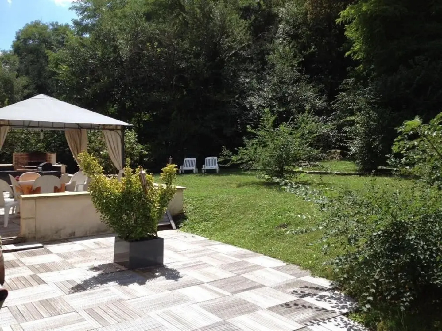 Au Petit Nid de Valaine