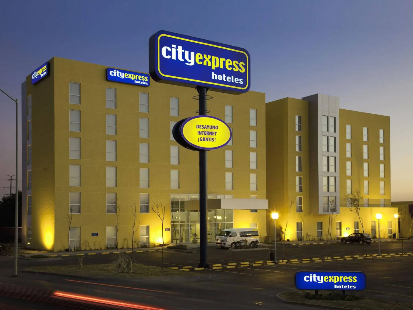 City Express Suites Silao Aeropuerto