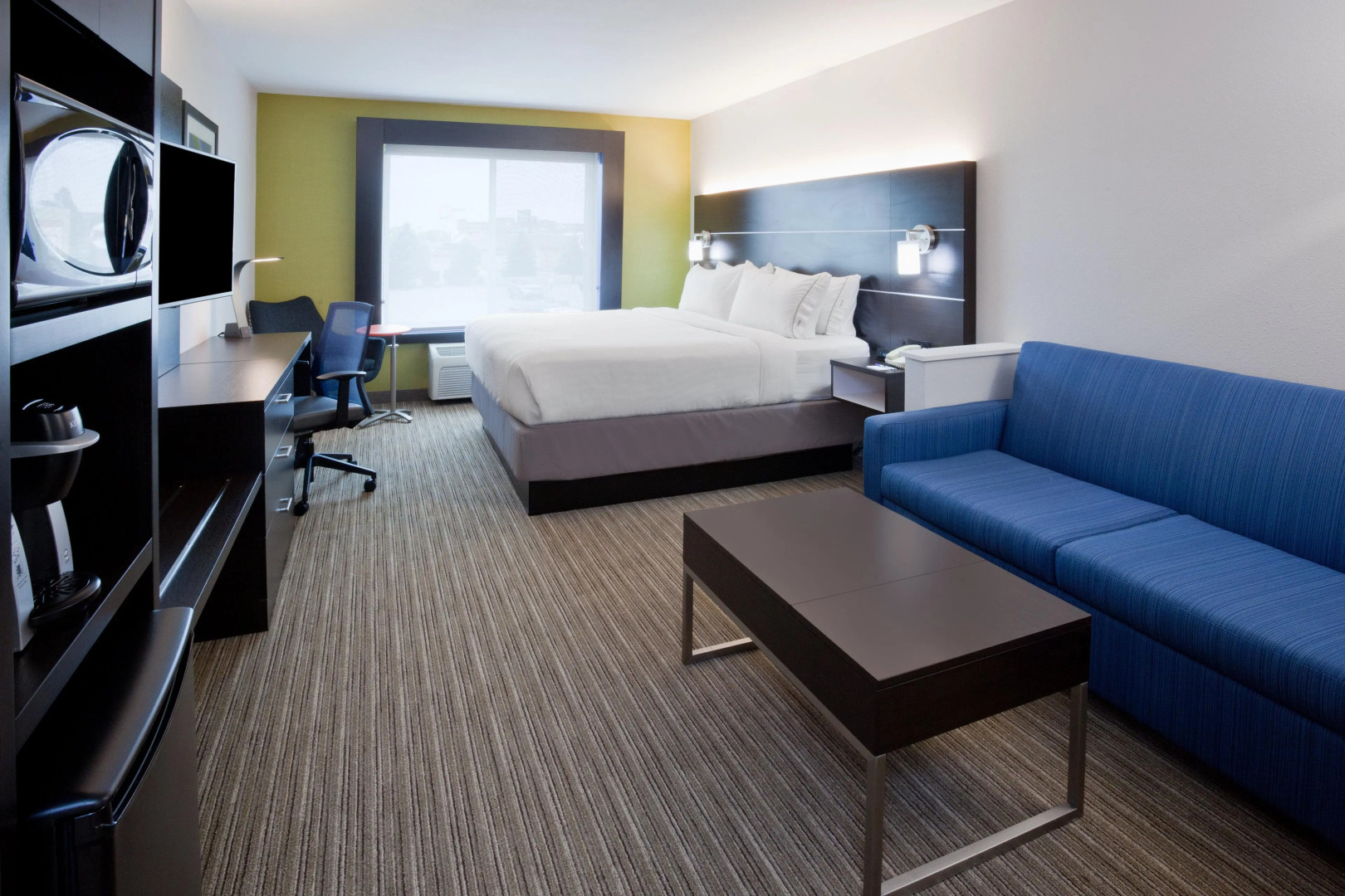 Holiday Inn Express Hotel & Suites Dickinson by IHG