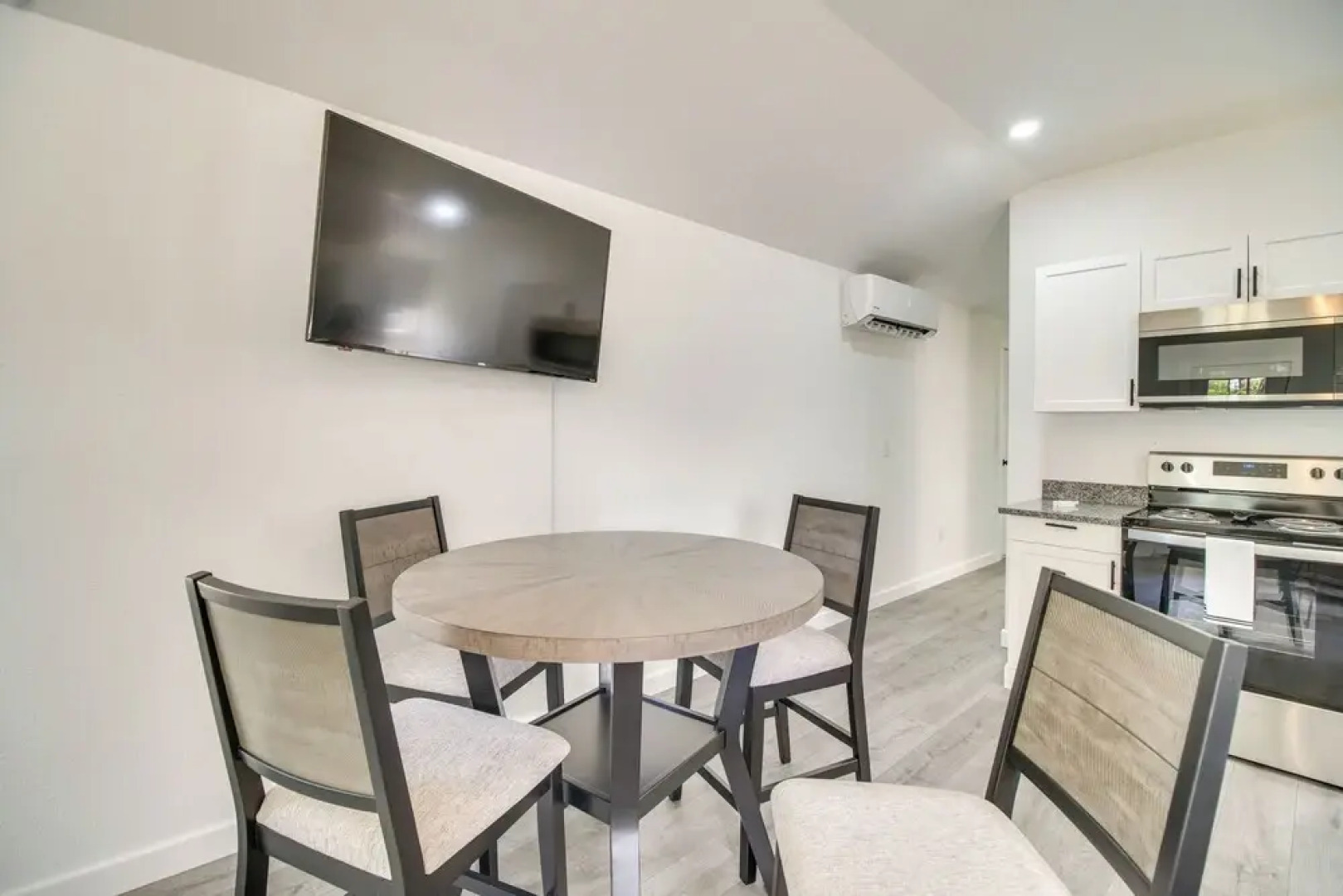 Walk to Lake: Cozy Grove Cabin w/ Fire Pit