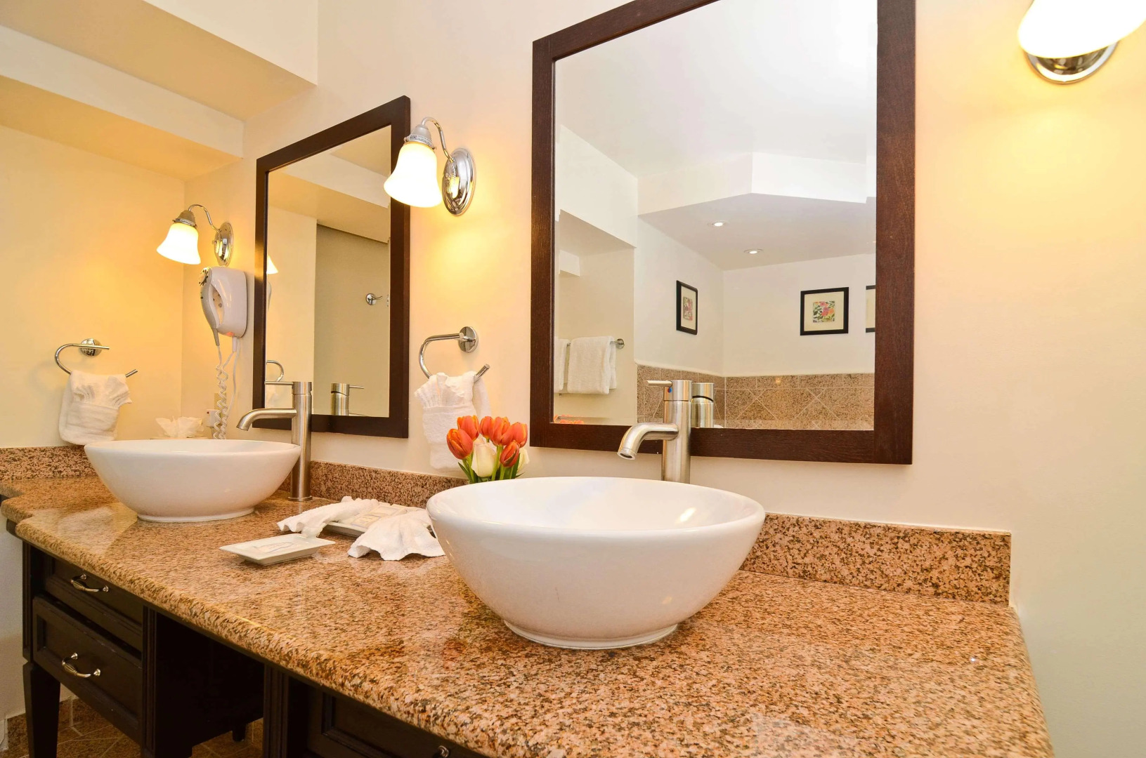 Ramada by Wyndham Oakland Downtown City Center