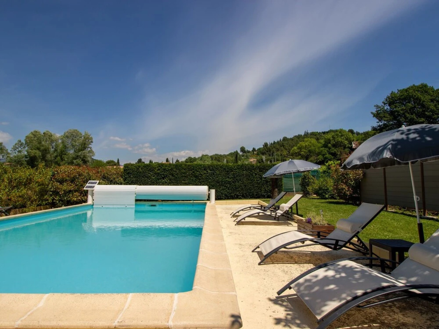 Lush Villa in Gargas with Private Swimming Pool
