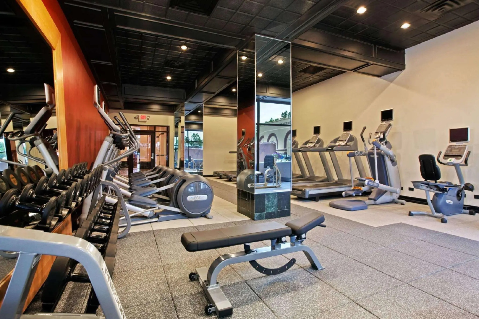 Hilton Chicago/Oak Brook Suites