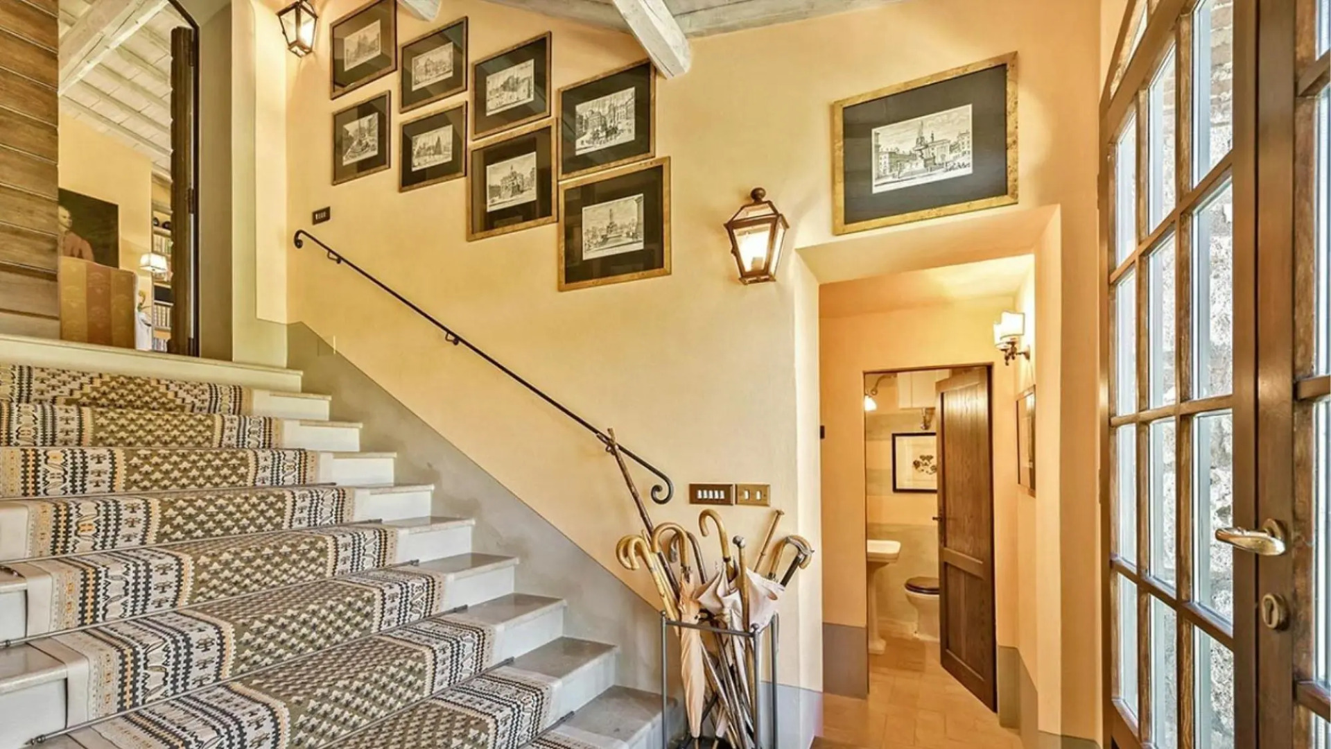 Independent Villa With 12 Beds-villa Aiola