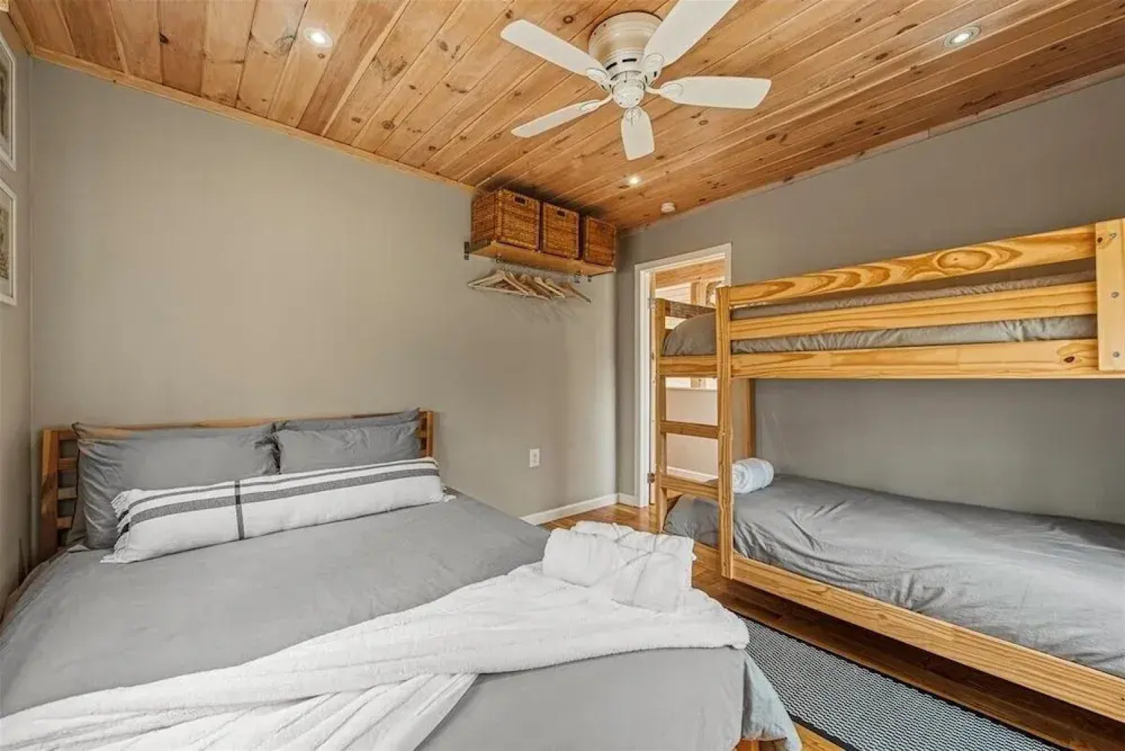 Pocono Scandinavian Cottage 2 Bedroom Cottage by RedAwning