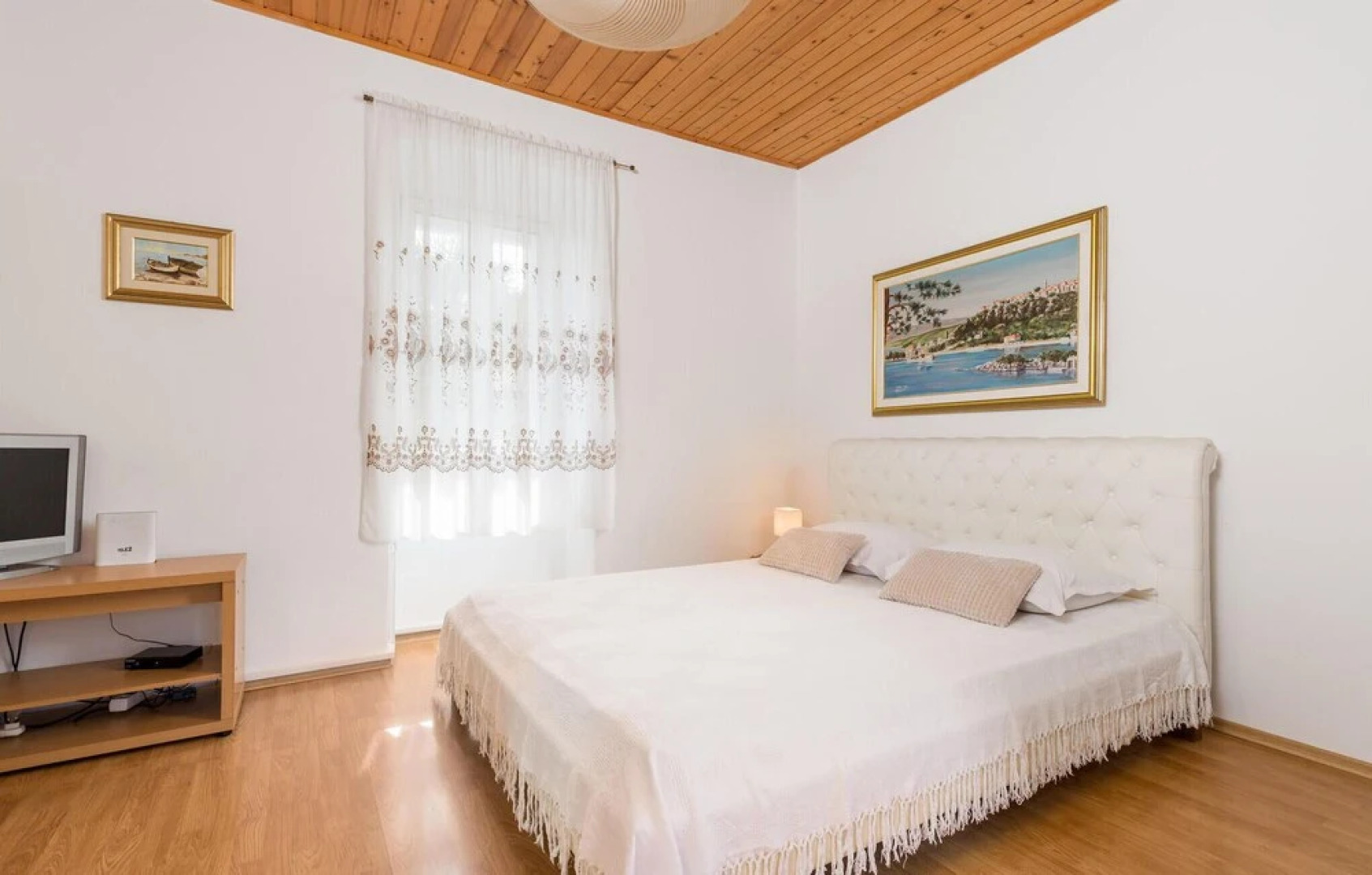 Beautiful Apartment in Omisalj With Wifi