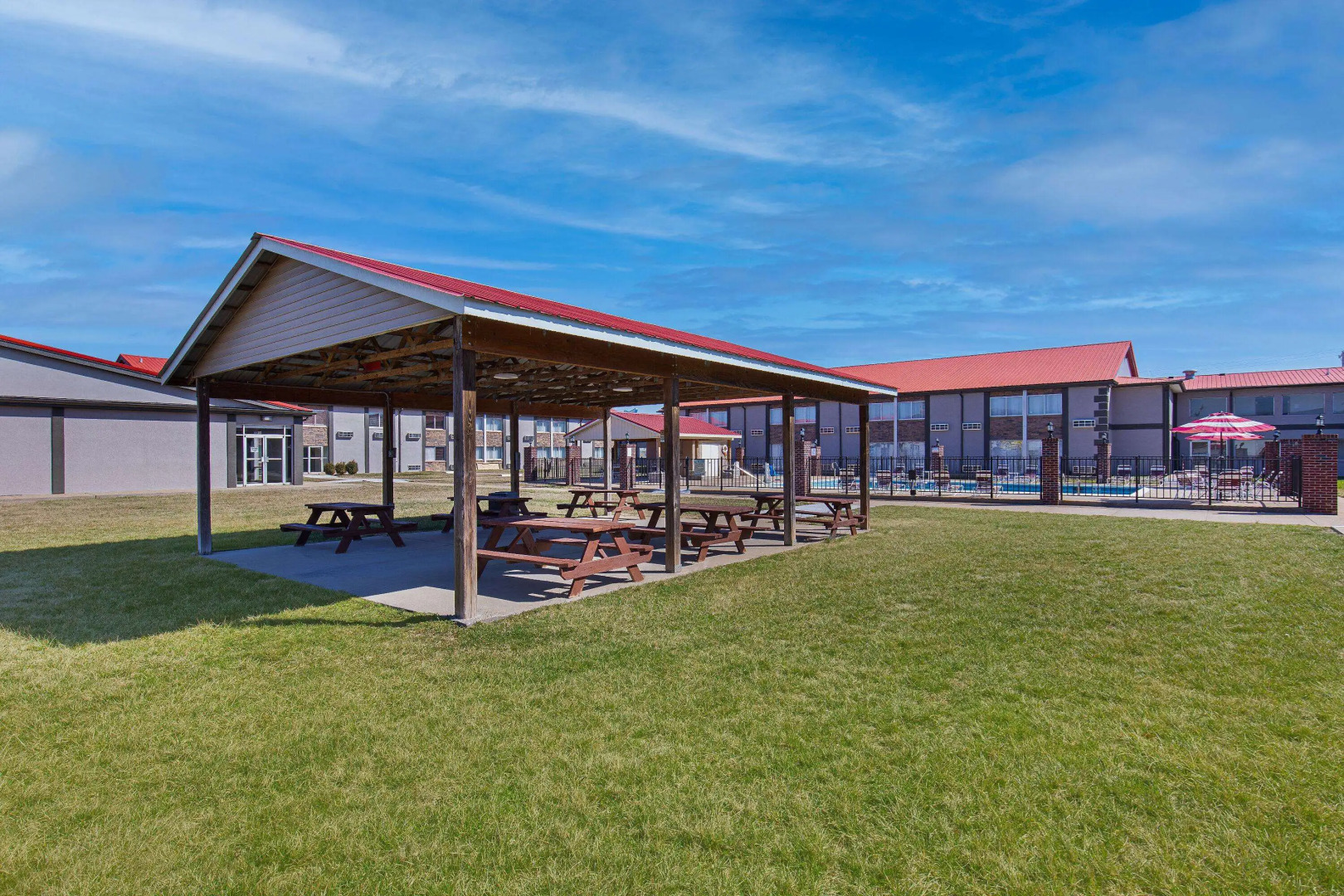 Ramada by Wyndham Bowling Green