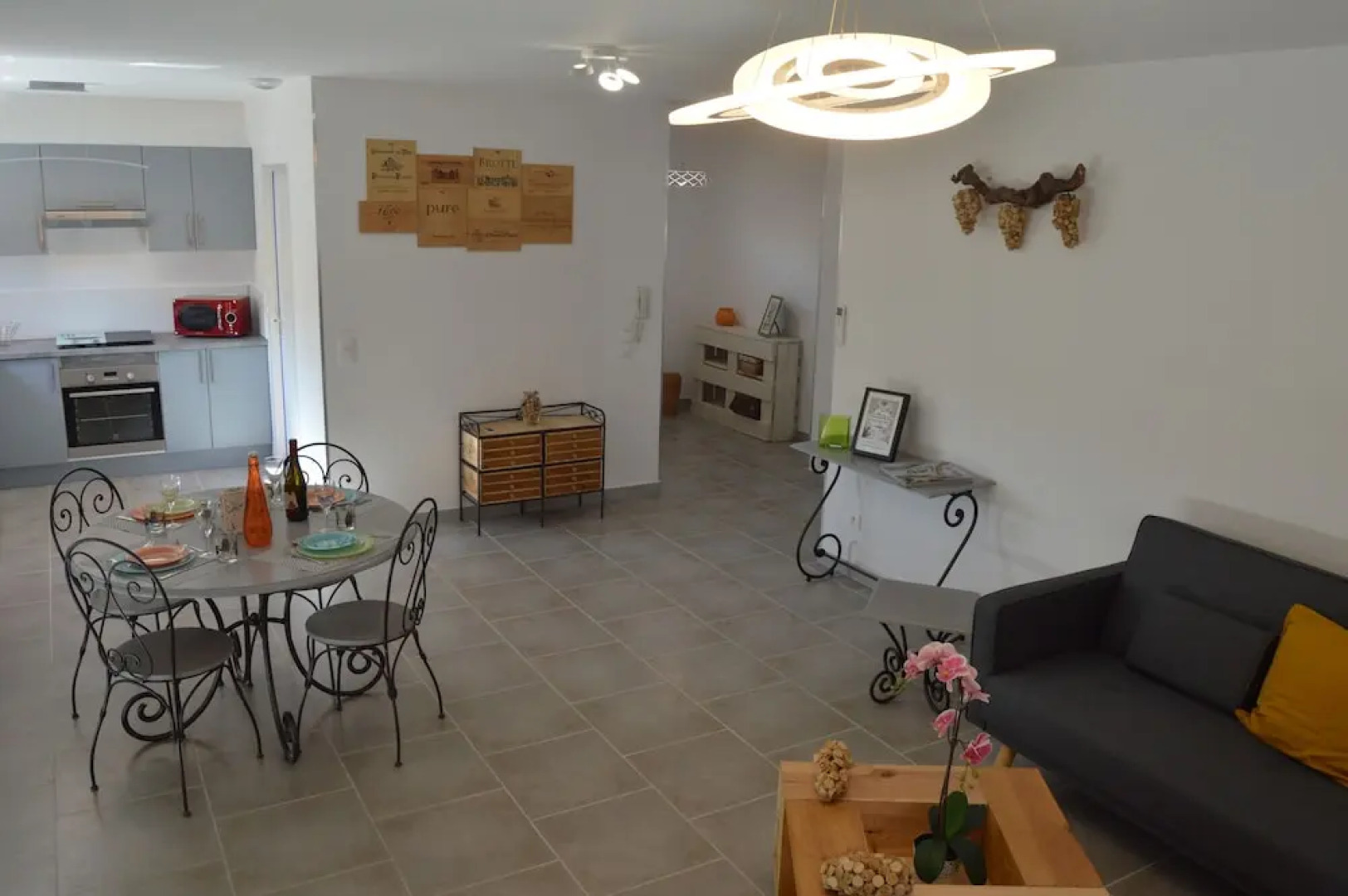 A 2 pas des vignes numero 12