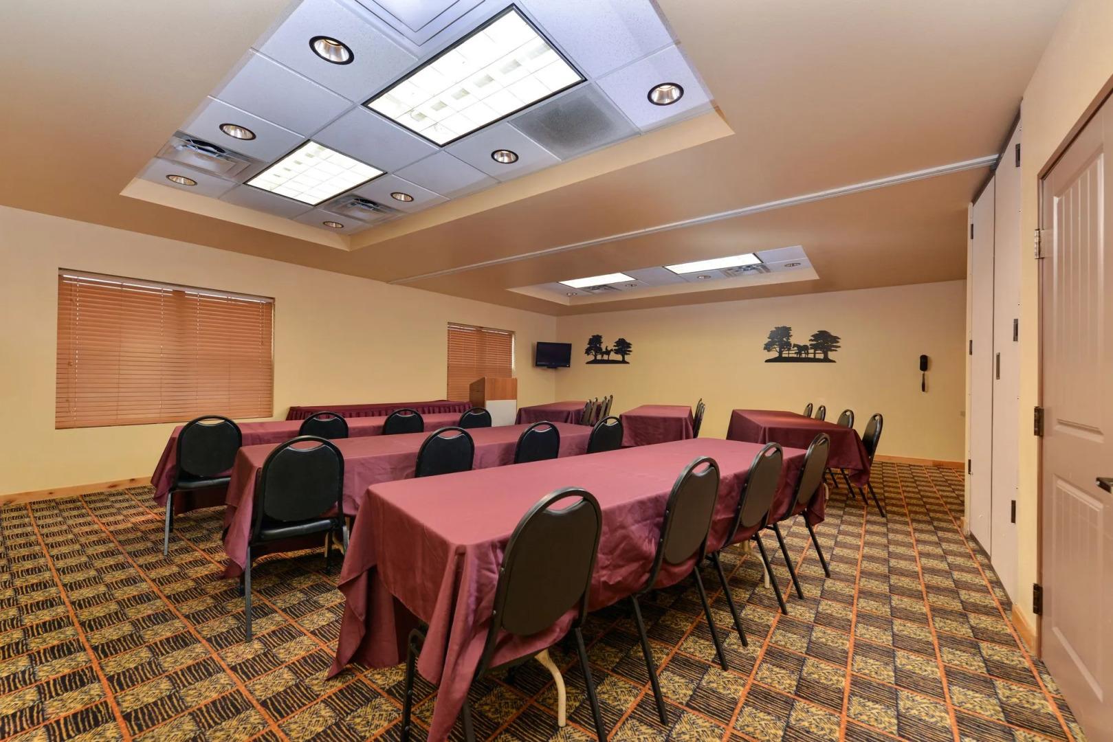 AmericInn by Wyndham Fargo Medical Center