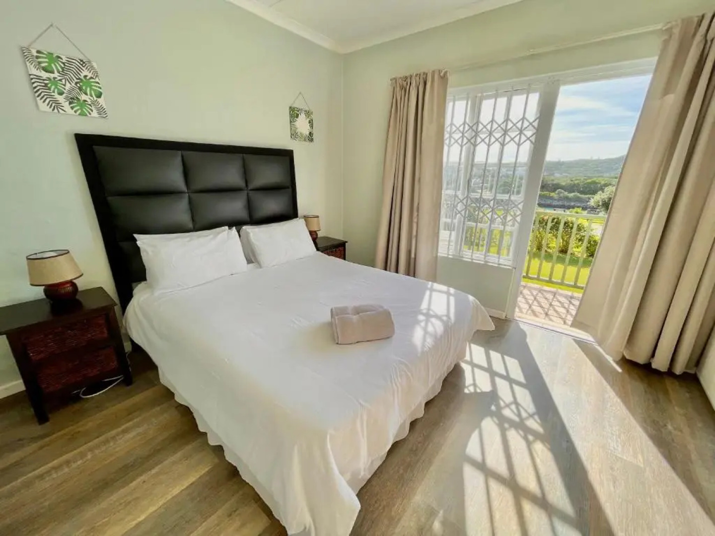 39 Settler Sands Beachfront Accommodation Sea and River View