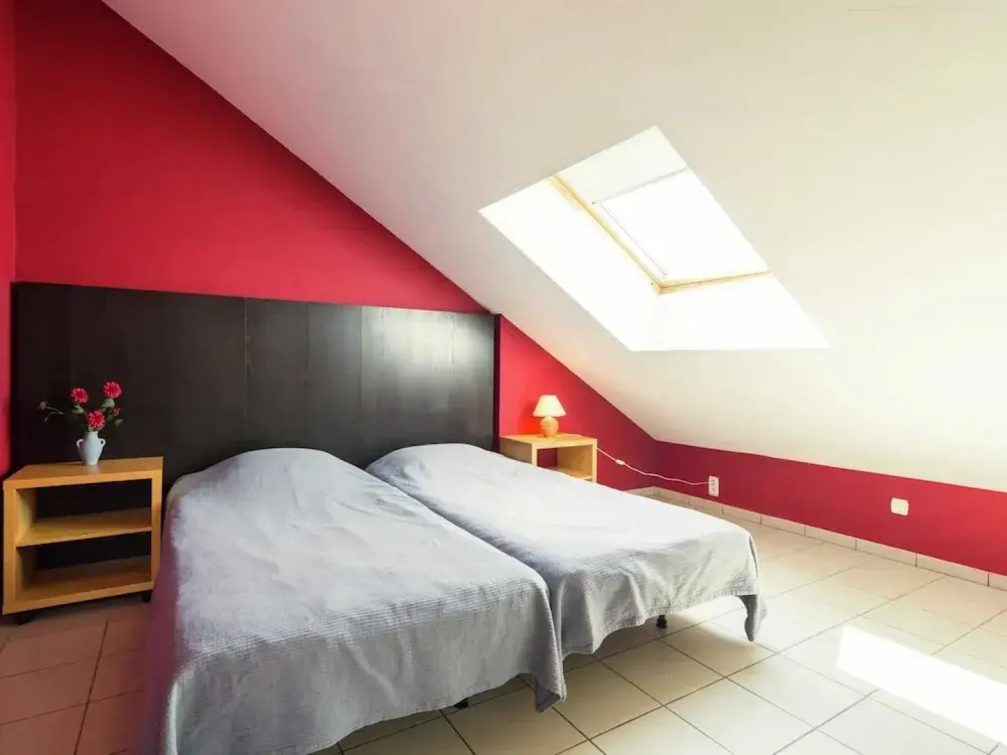 Group Escape in Mellier